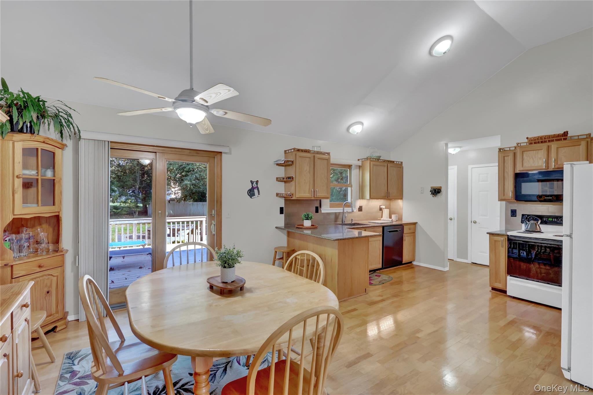 #6 photo, 230 Baywood Drive, サフォーク郡 Baiting Hollow , NY 11933