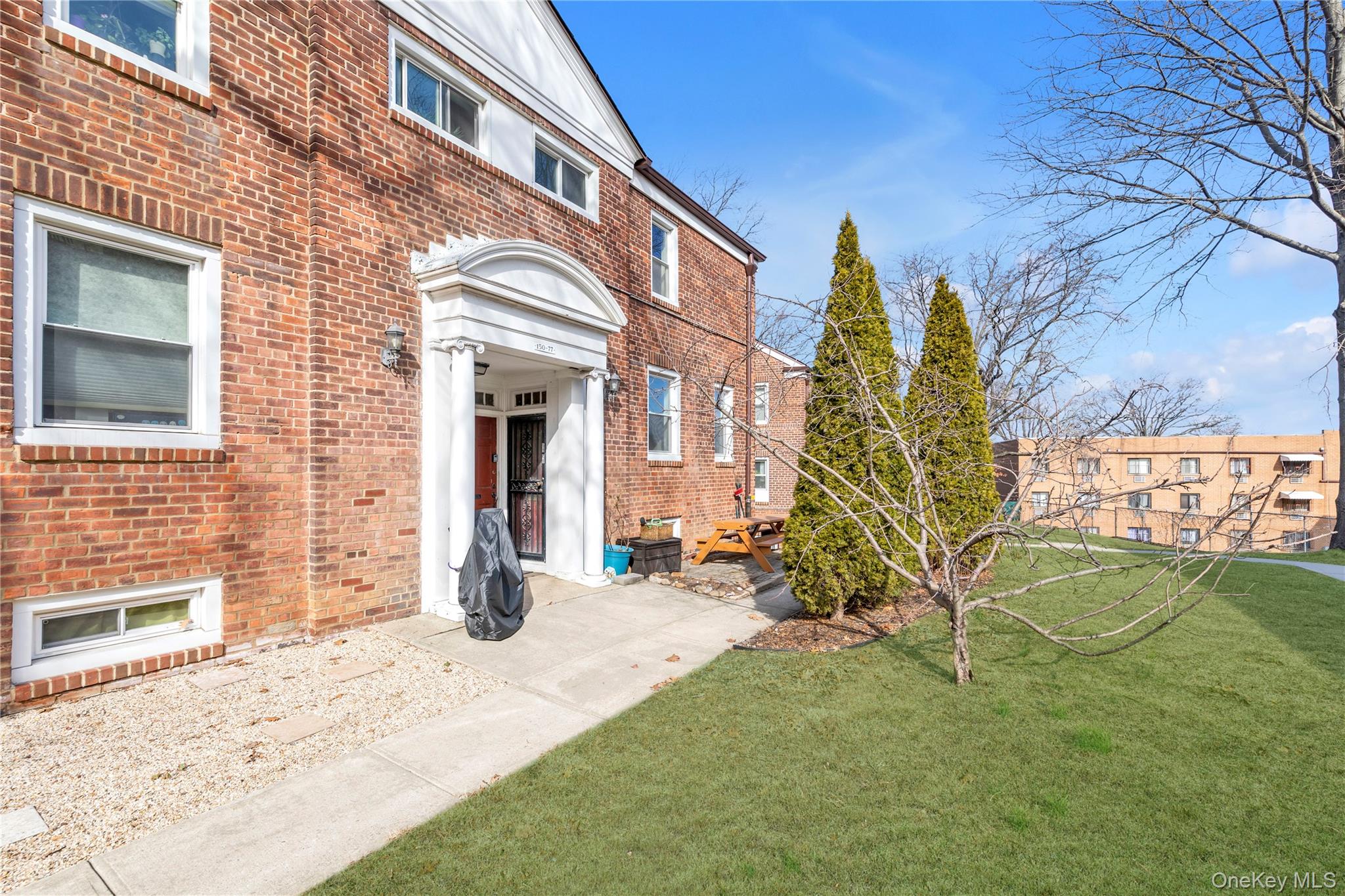 #1 photo, 150-77 Village Road, クイーンズ区 Jamaica Hills , NY 11432