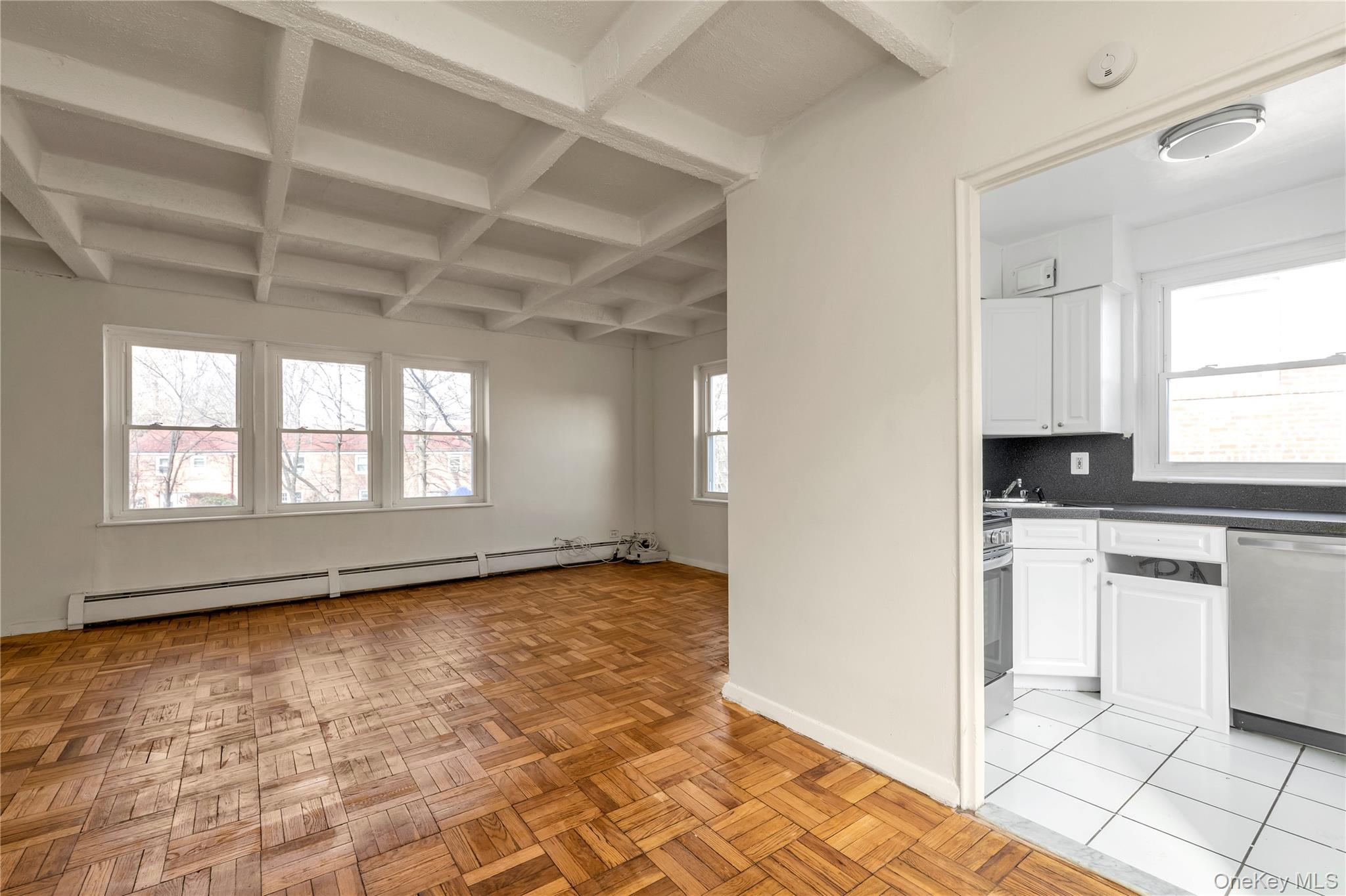 #5 photo, 150-77 Village Road, クイーンズ区 Jamaica Hills , NY 11432