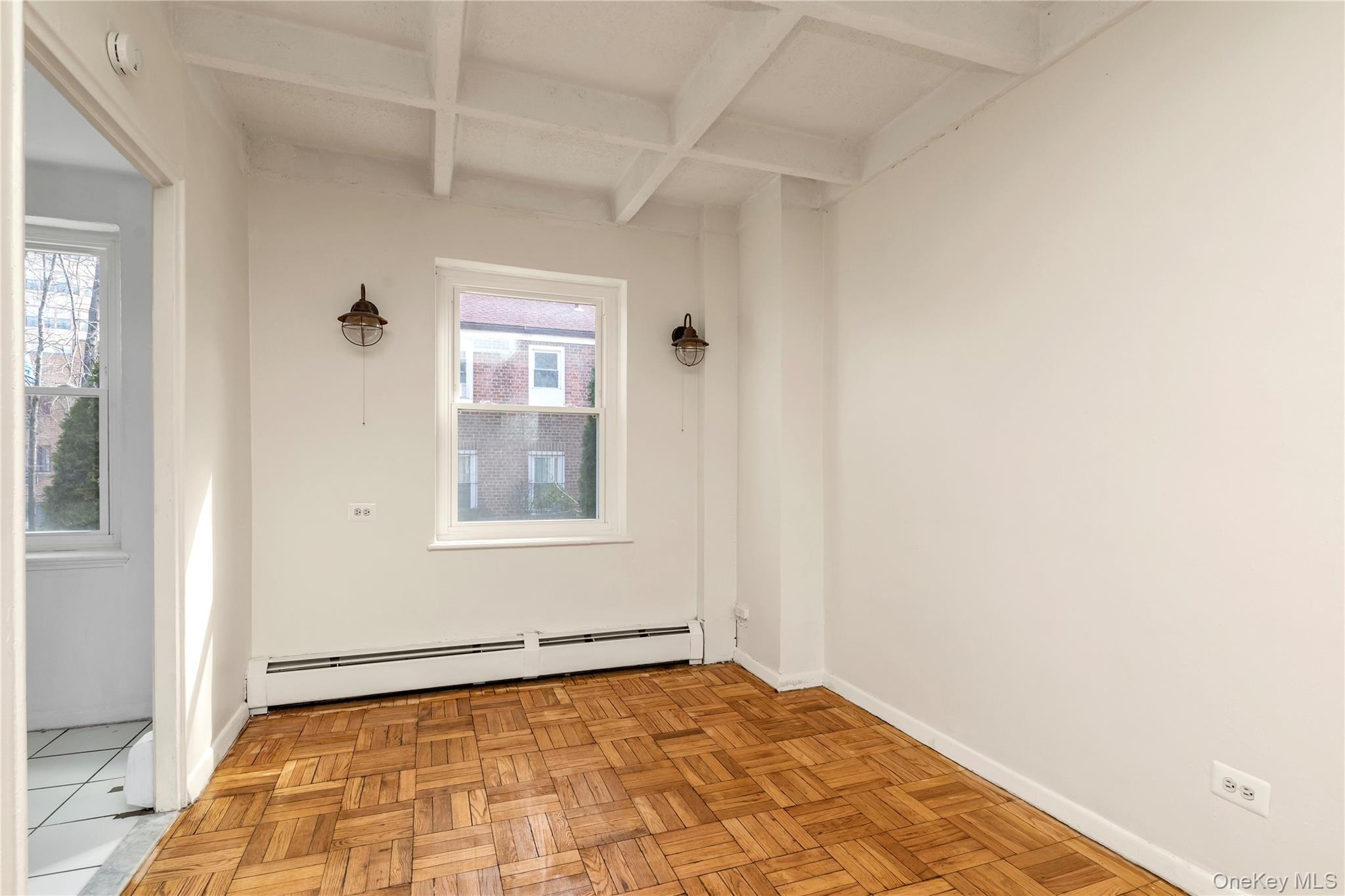 #6 photo, 150-77 Village Road, クイーンズ区 Jamaica Hills , NY 11432