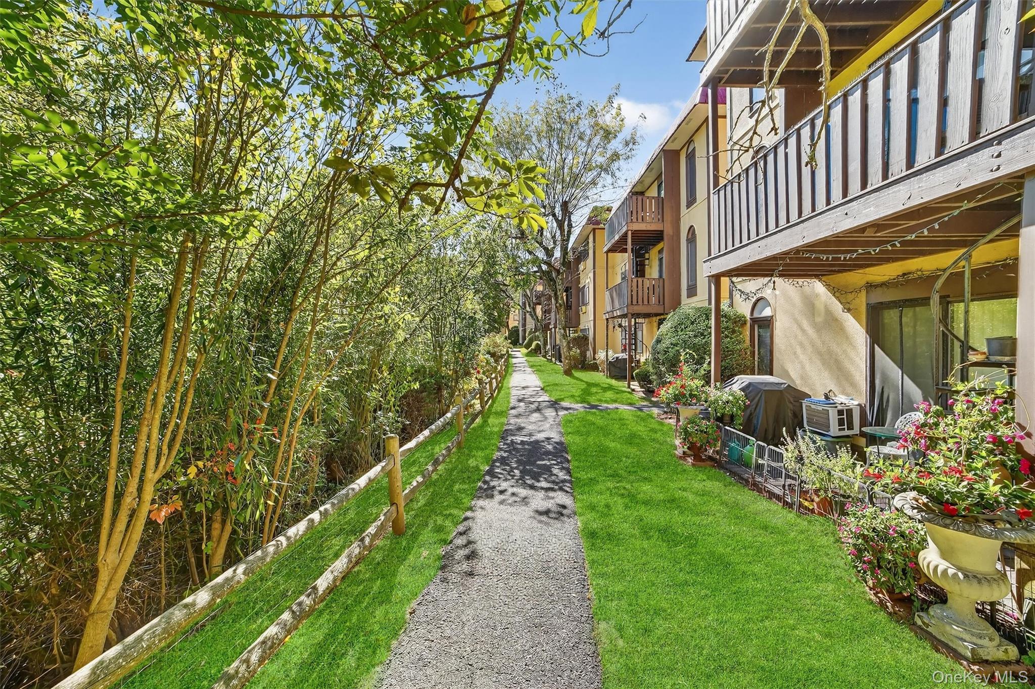 #1 photo, 1 Granada Crescent, White Plains , NY 10603