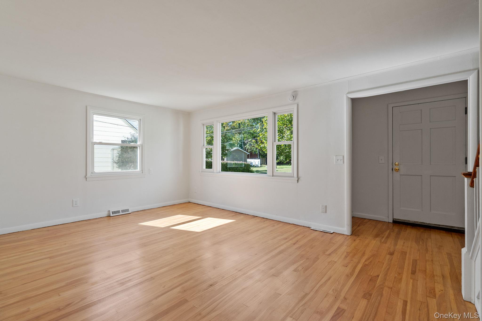 #8 photo, 43 Woodland Avenue, Poughkeepsie , NY 12603