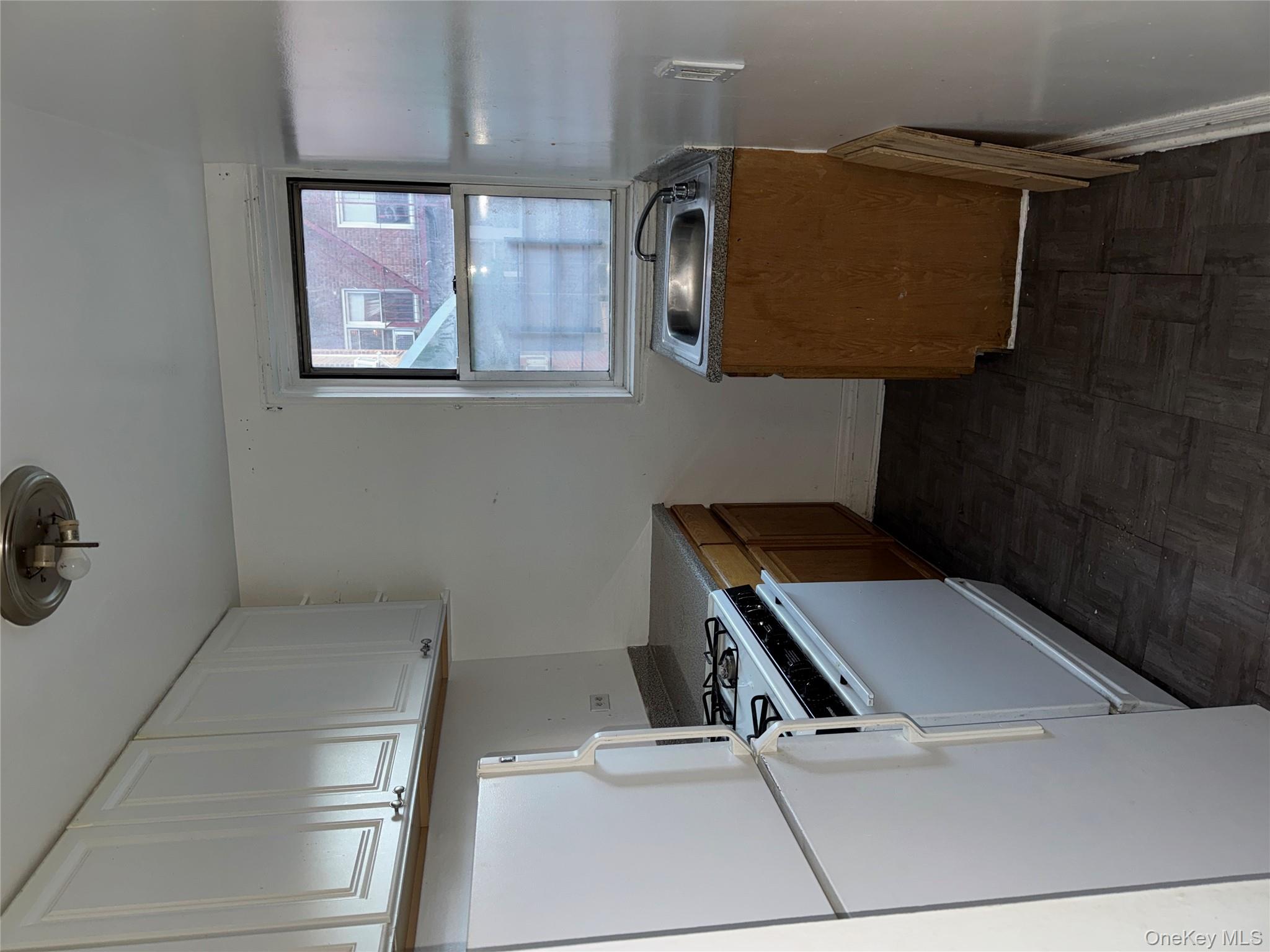 #4 photo, 2255 Cruger Avenue, ブロンクス区 Bronx , NY 10467