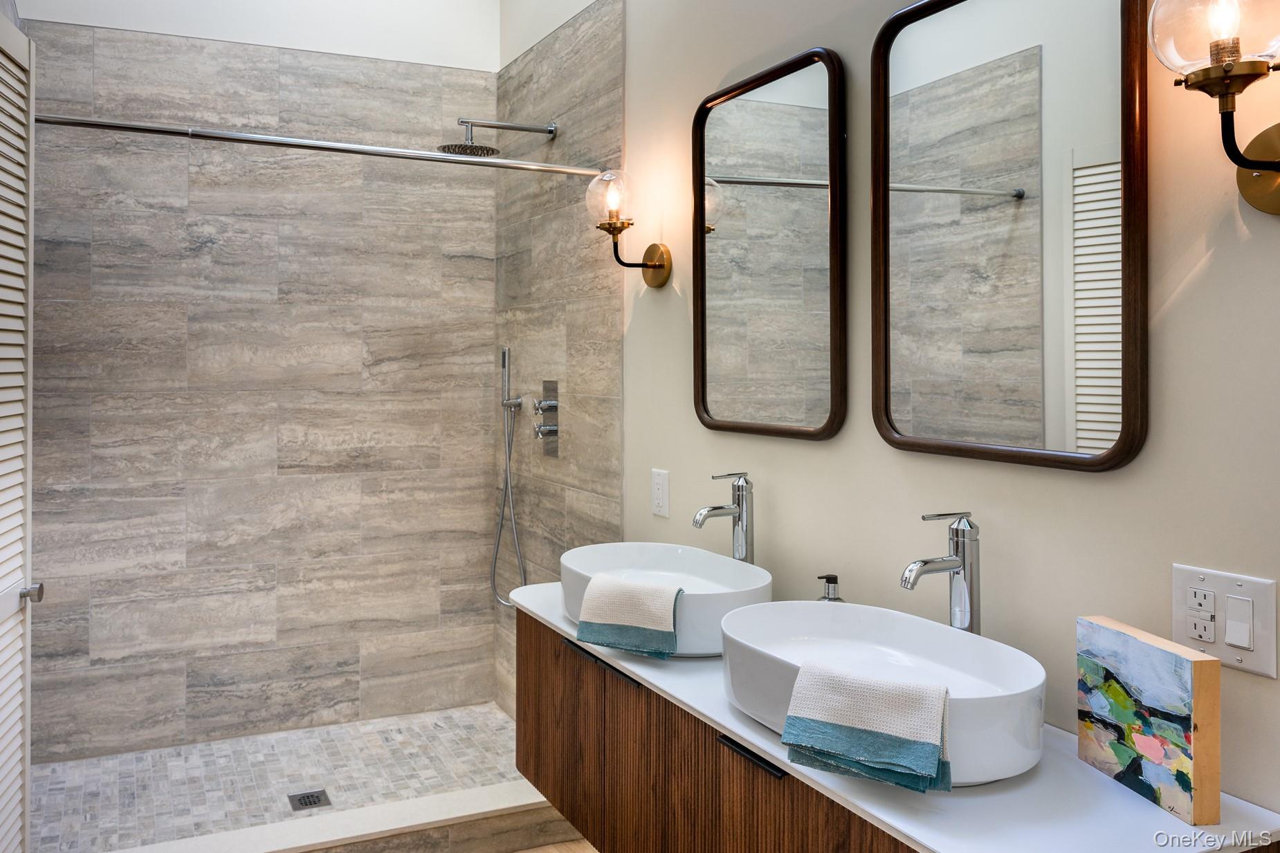 #20 photo, 62 Circuit Road, Tuxedo Park , NY 10987