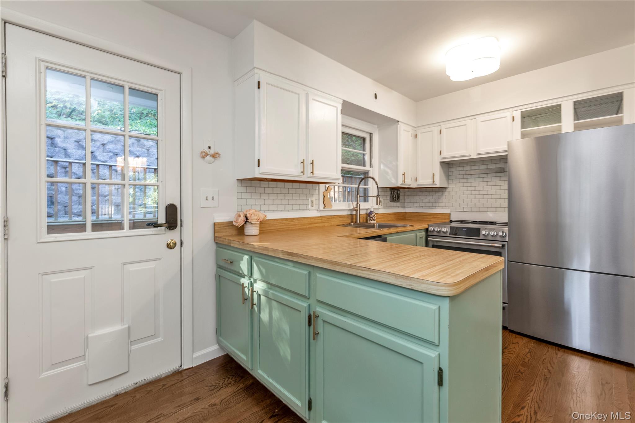 #11 photo, 57 Oakdale Road, サフォーク郡 Centerport , NY 11721