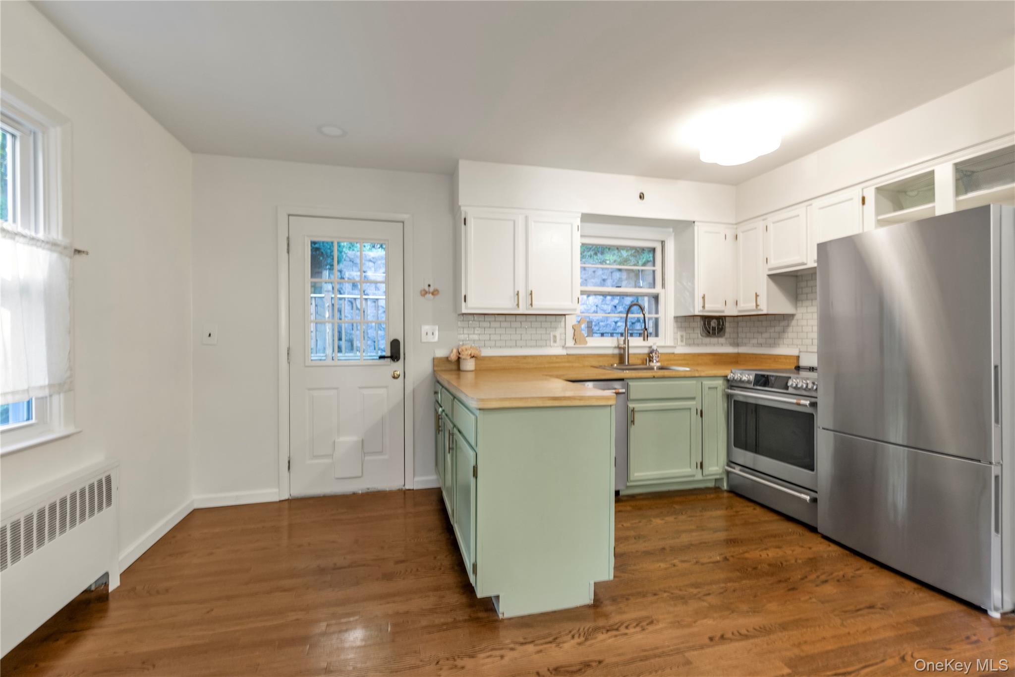 #13 photo, 57 Oakdale Road, サフォーク郡 Centerport , NY 11721