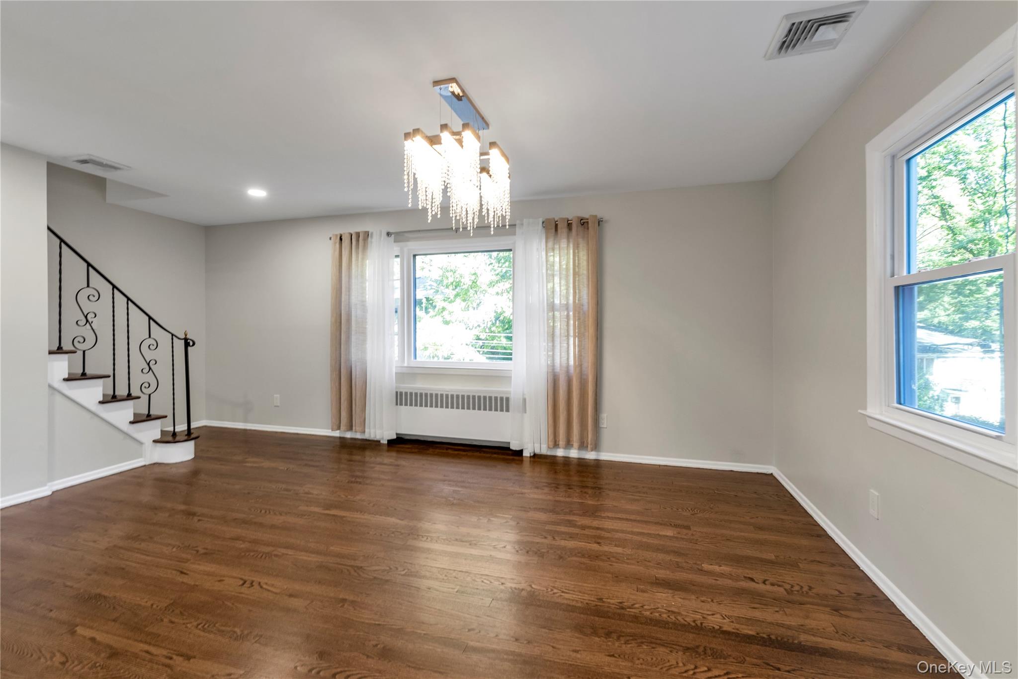 #6 photo, 57 Oakdale Road, サフォーク郡 Centerport , NY 11721