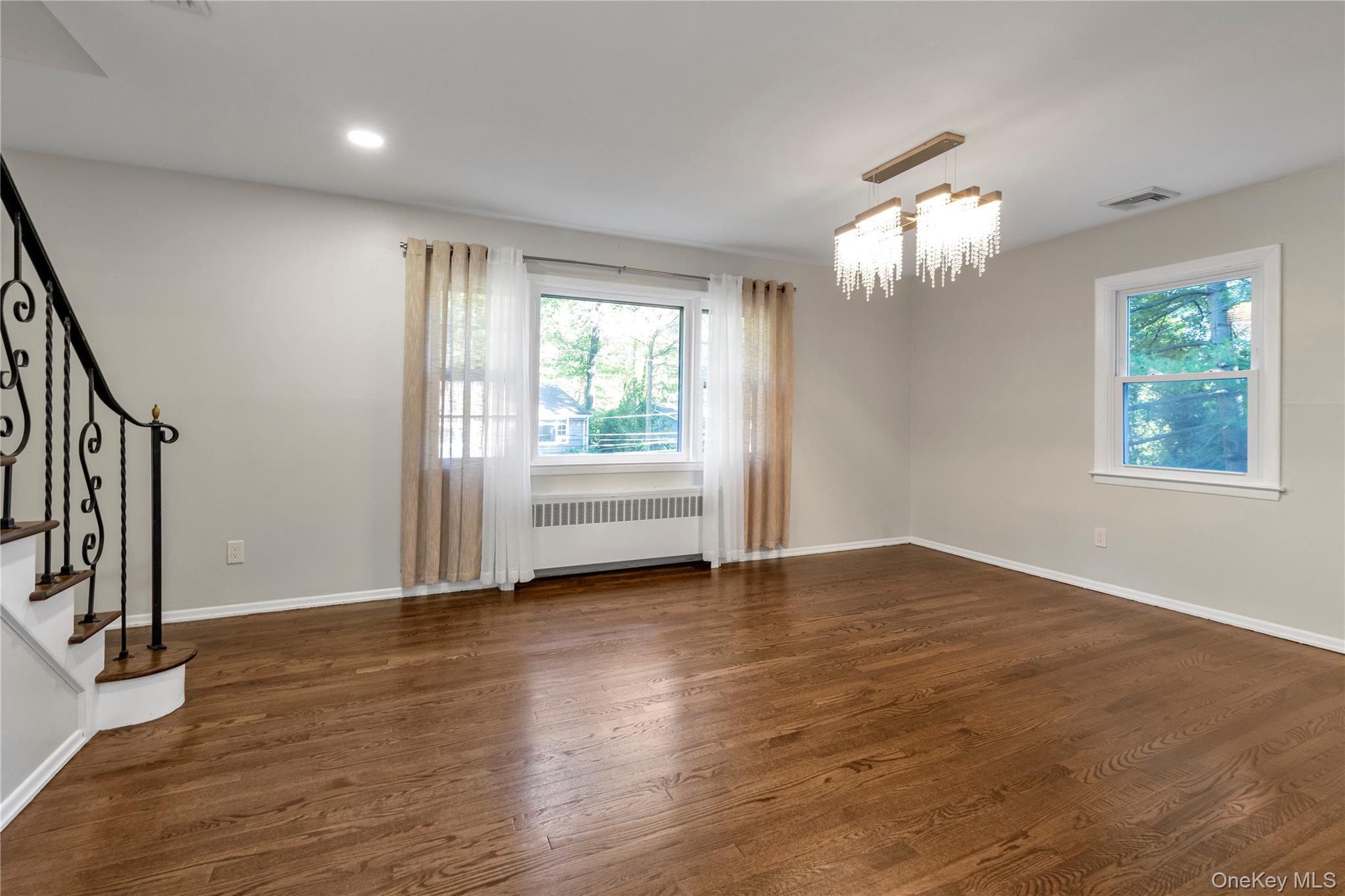 #7 photo, 57 Oakdale Road, サフォーク郡 Centerport , NY 11721