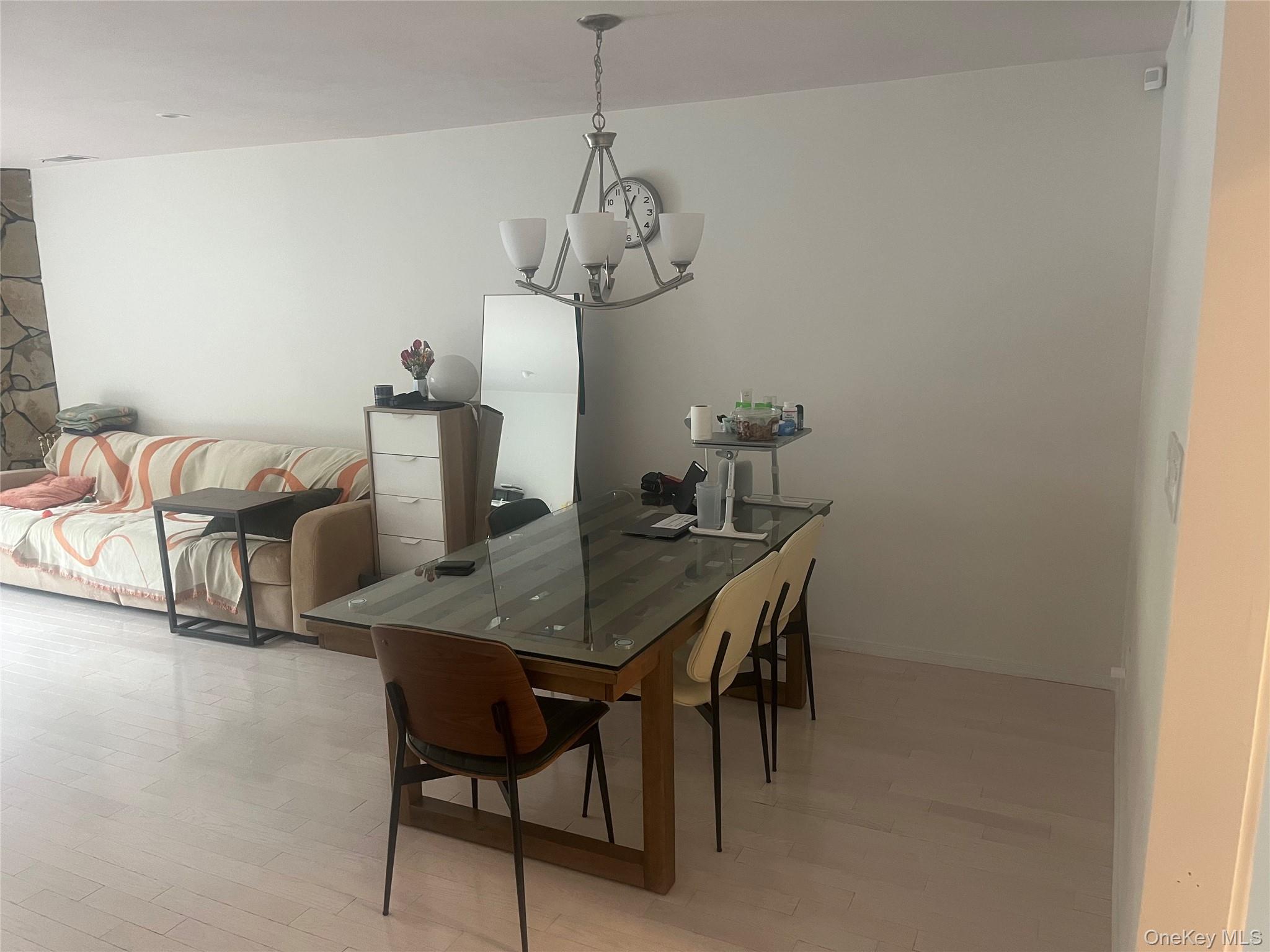 #3 photo, 7 Village Lane, ナッソー郡 Woodbury , NY 11797