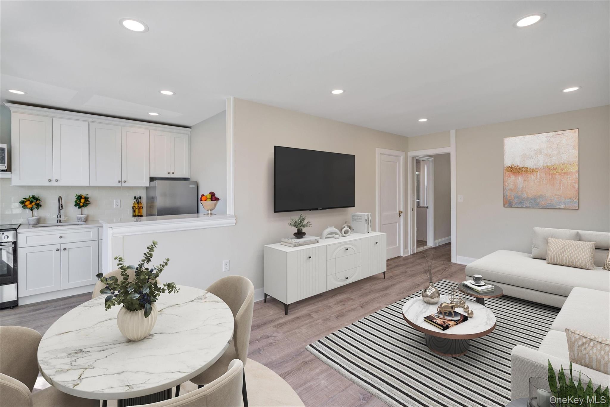 #1 photo, 641 Willis Avenue, ナッソー郡 Williston Park , NY 11596