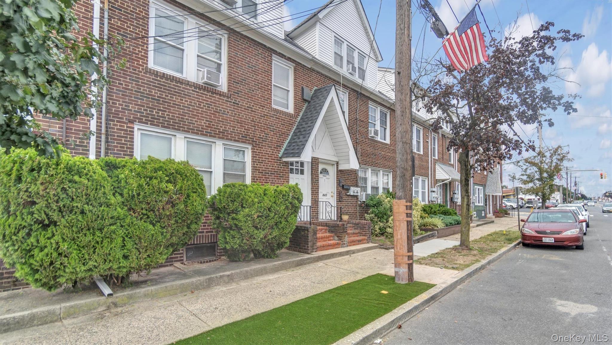 #19 photo, 641 Willis Avenue, ナッソー郡 Williston Park , NY 11596