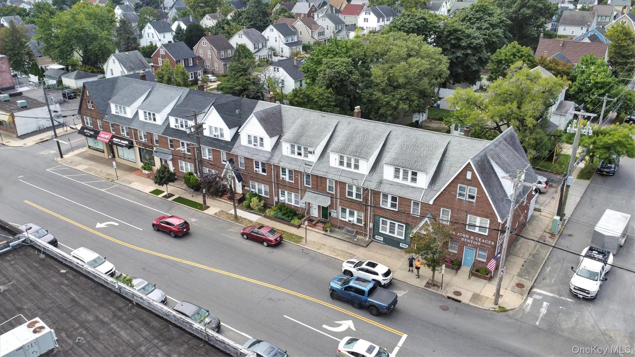 #20 photo, 641 Willis Avenue, ナッソー郡 Williston Park , NY 11596