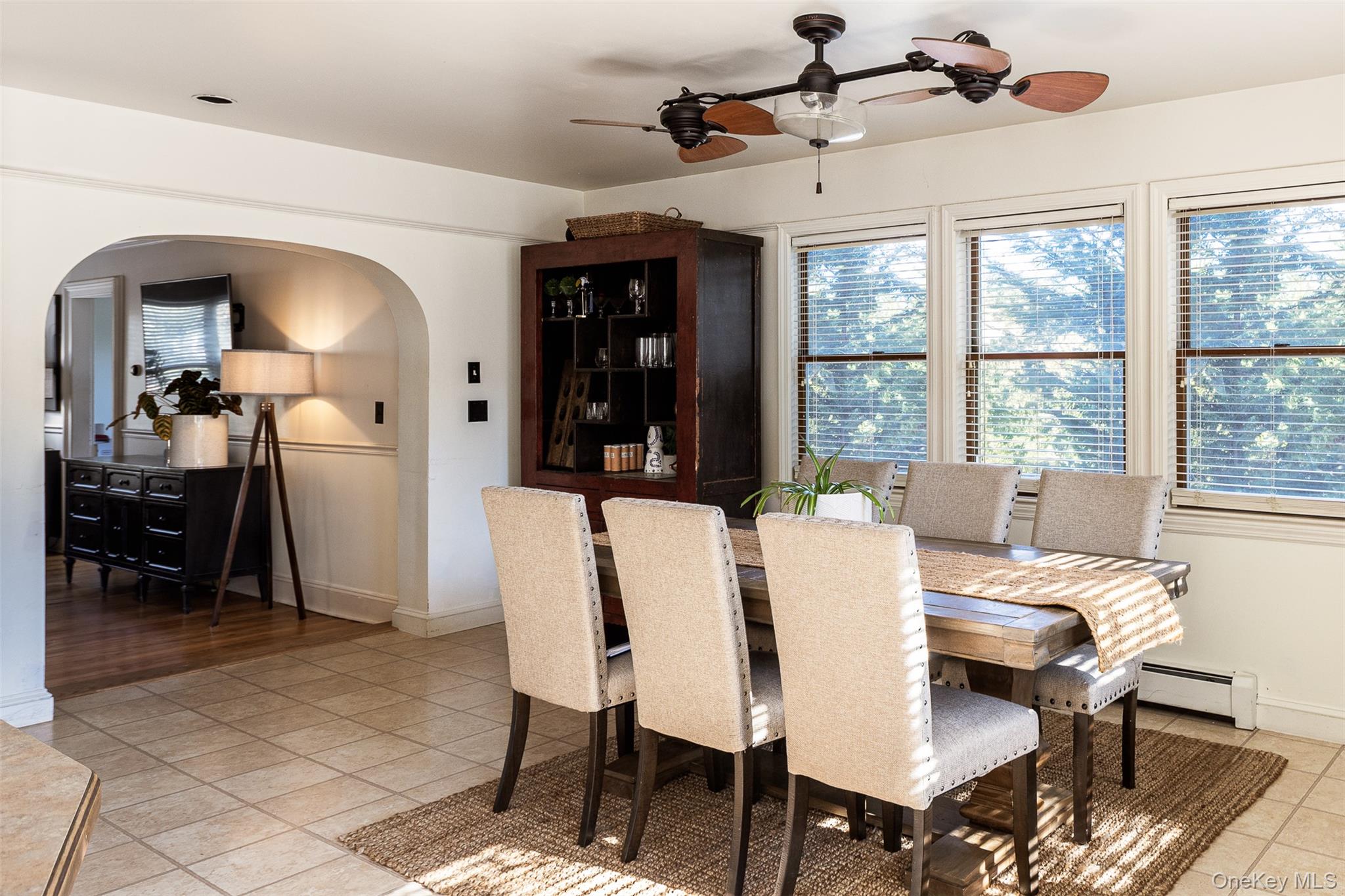 #11 photo, 428 Montauk Highway, サフォーク郡 East Moriches , NY 11940