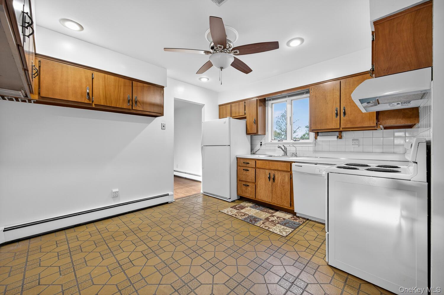 #5 photo, 16 Wagon Lane, ナッソー郡 Glen Head , NY 11545