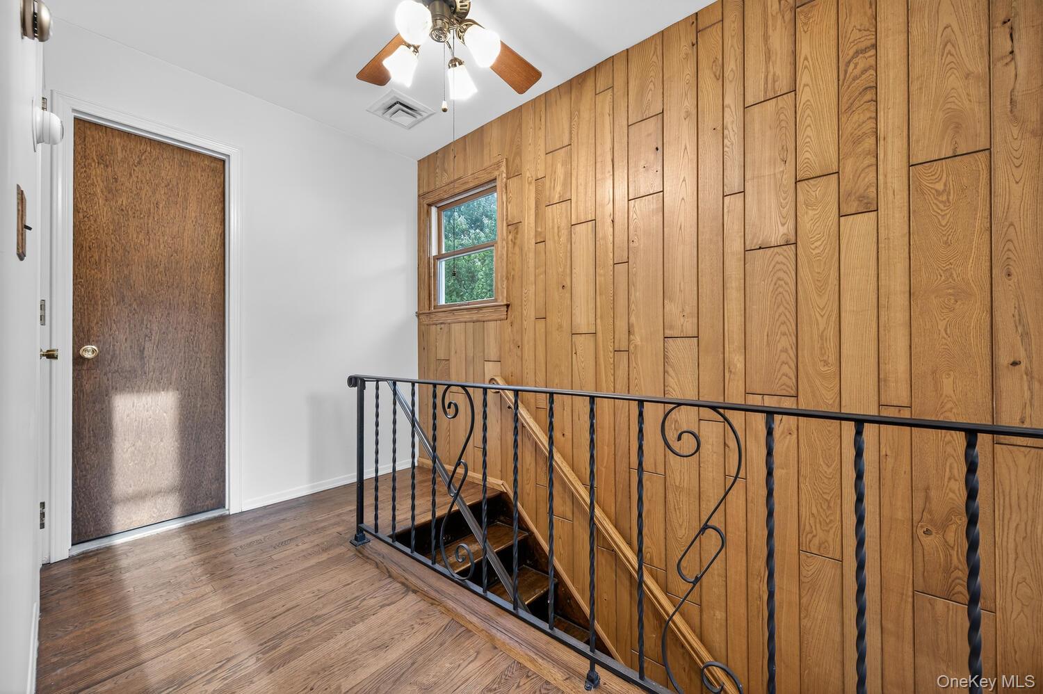 #8 photo, 16 Wagon Lane, ナッソー郡 Glen Head , NY 11545