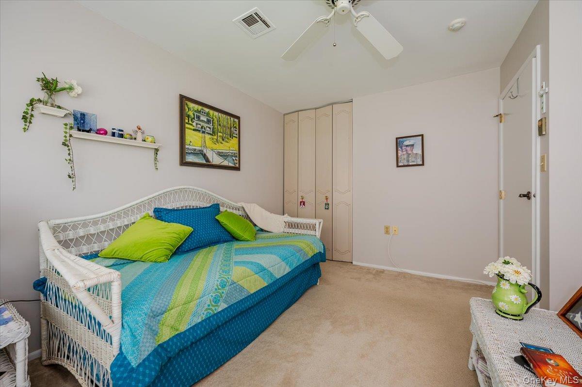 #10 photo, 48 Trent Court, サフォーク郡 Ridge , NY 11961