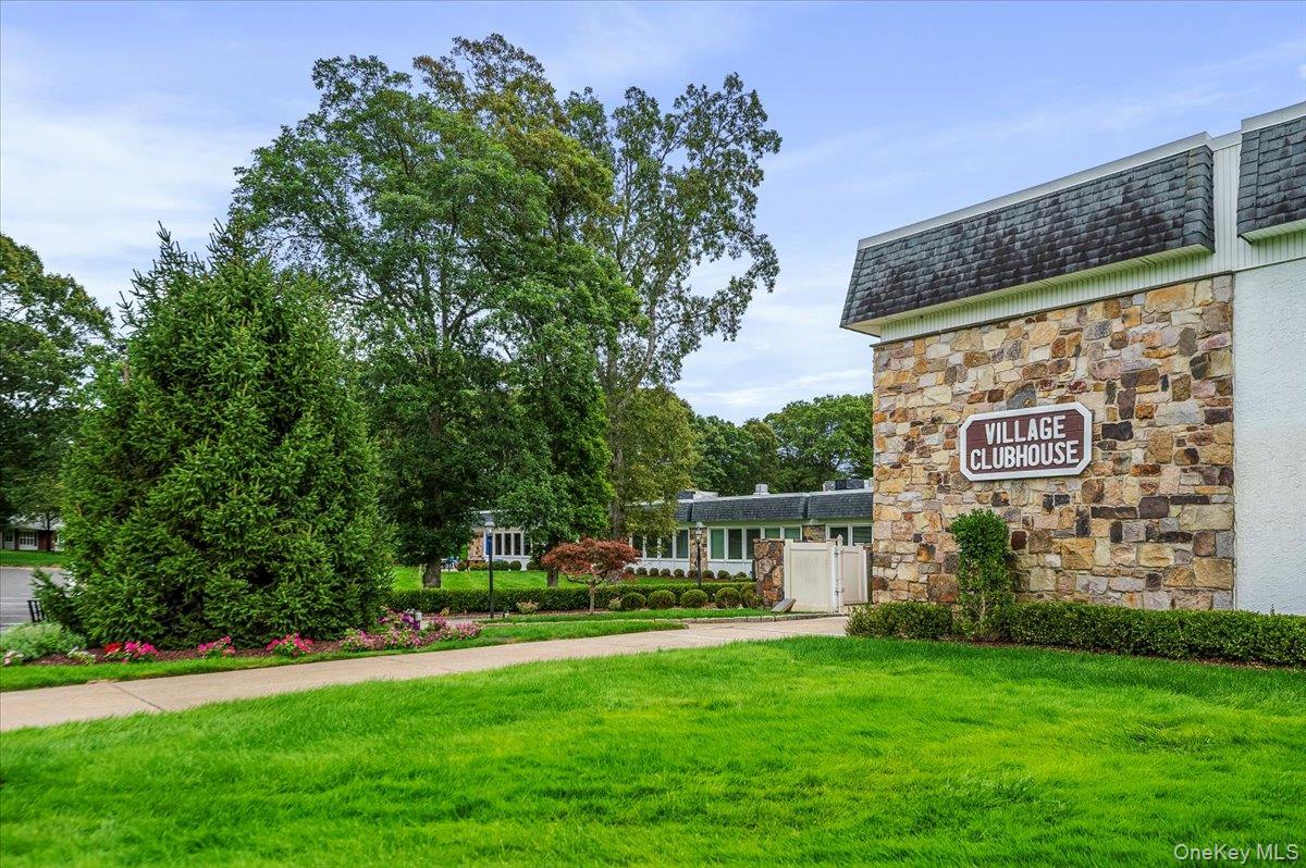 #20 photo, 48 Trent Court, サフォーク郡 Ridge , NY 11961