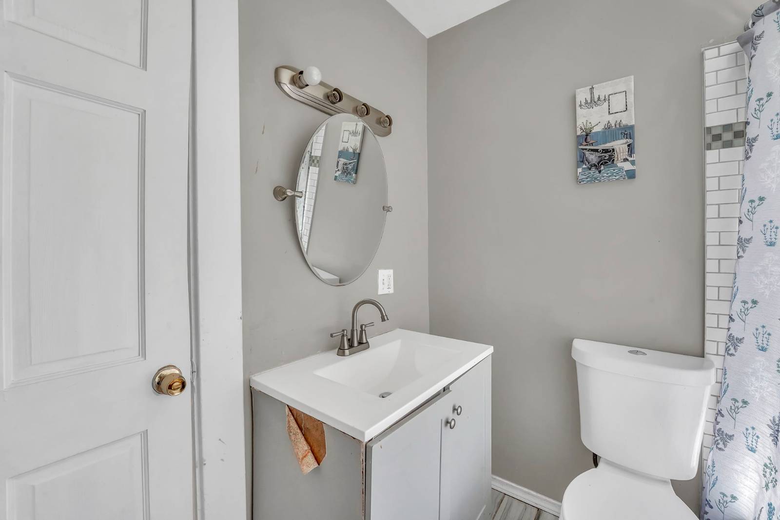 #13 photo, 73  Baynes Street, Buffalo , NY 14213