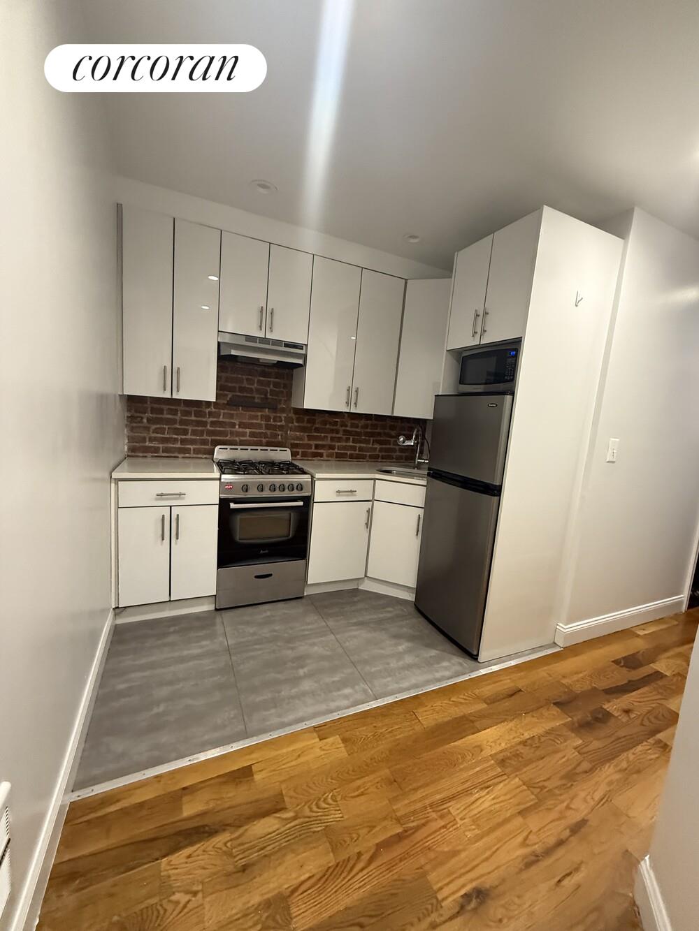 #4 photo, New York City, マンハッタン Central Harlem , NY 10030