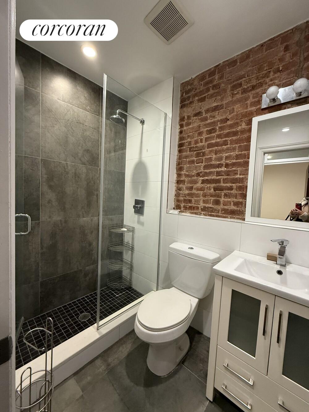 #5 photo, New York City, マンハッタン Central Harlem , NY 10030