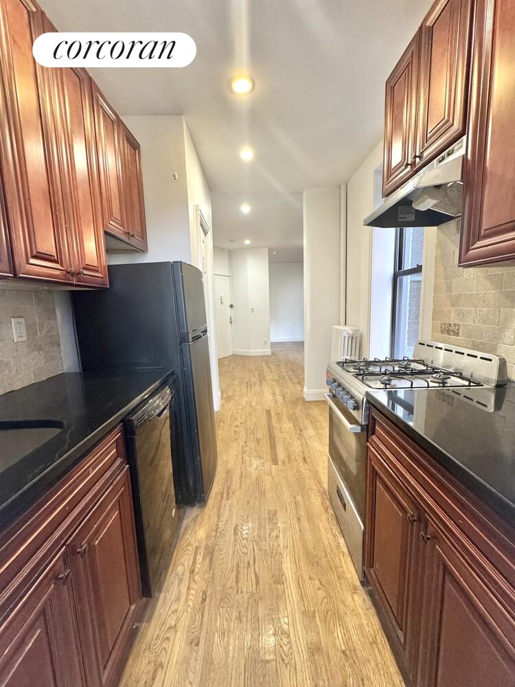 #4 photo, New York City, マンハッタン Yorkville , NY 10028