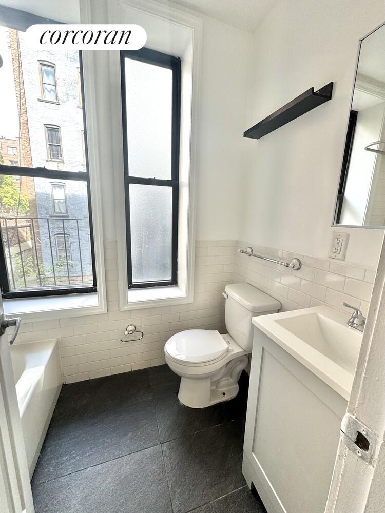 #7 photo, New York City, マンハッタン Yorkville , NY 10028