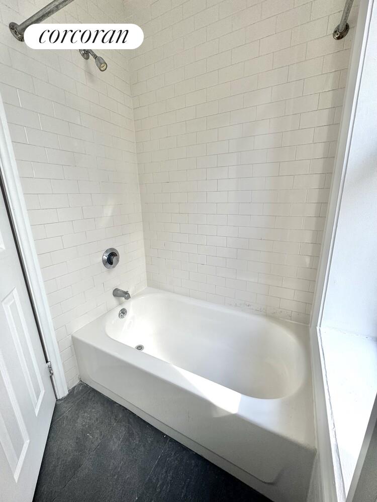 #8 photo, New York City, マンハッタン Yorkville , NY 10028