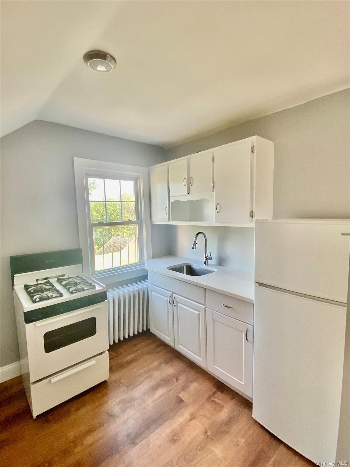 #4 photo, 53 Madeleine Avenue, New Rochelle , NY 10801