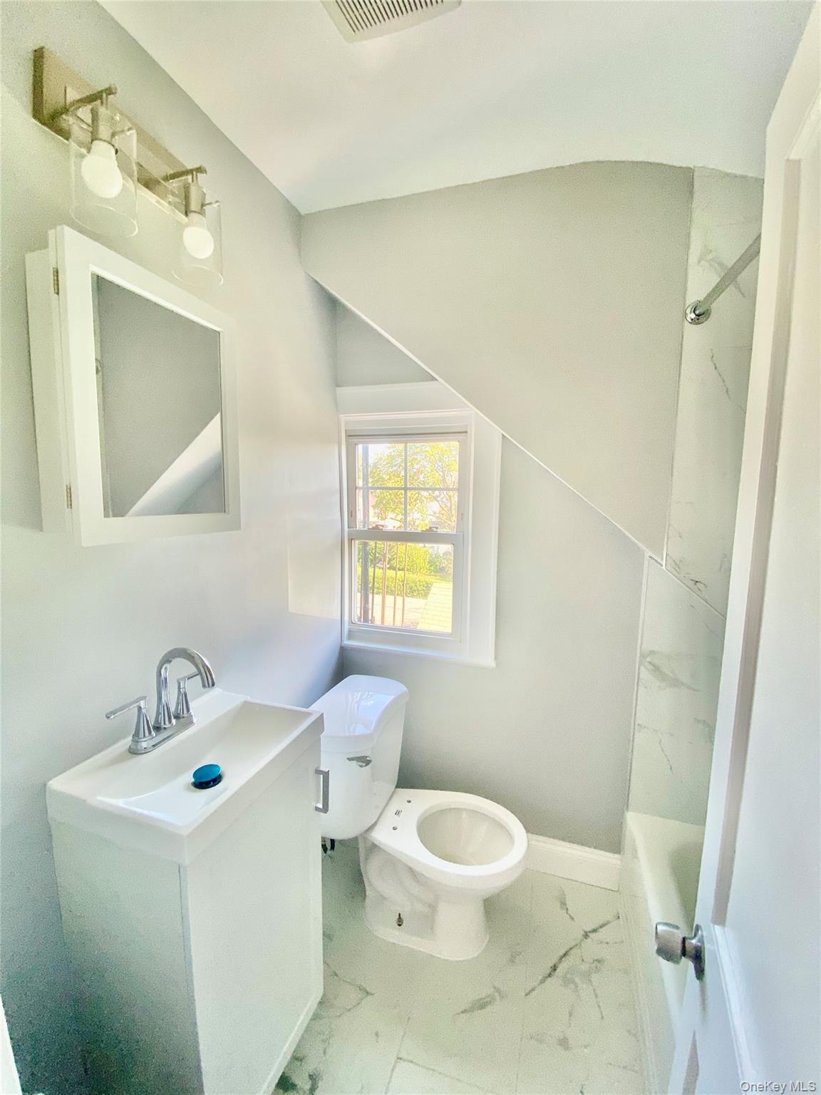 #7 photo, 53 Madeleine Avenue, New Rochelle , NY 10801