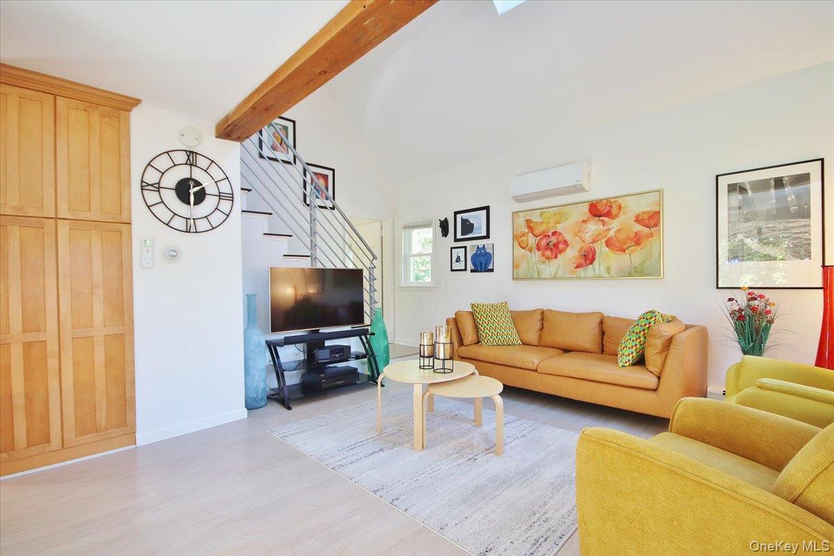 #15 photo, 143 Old Post Road, Marlboro , NY 12542