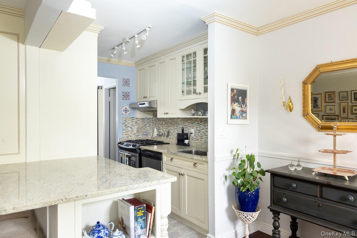 #9 photo, 445 Broadway, Hastings-on-Hudson , NY 10706