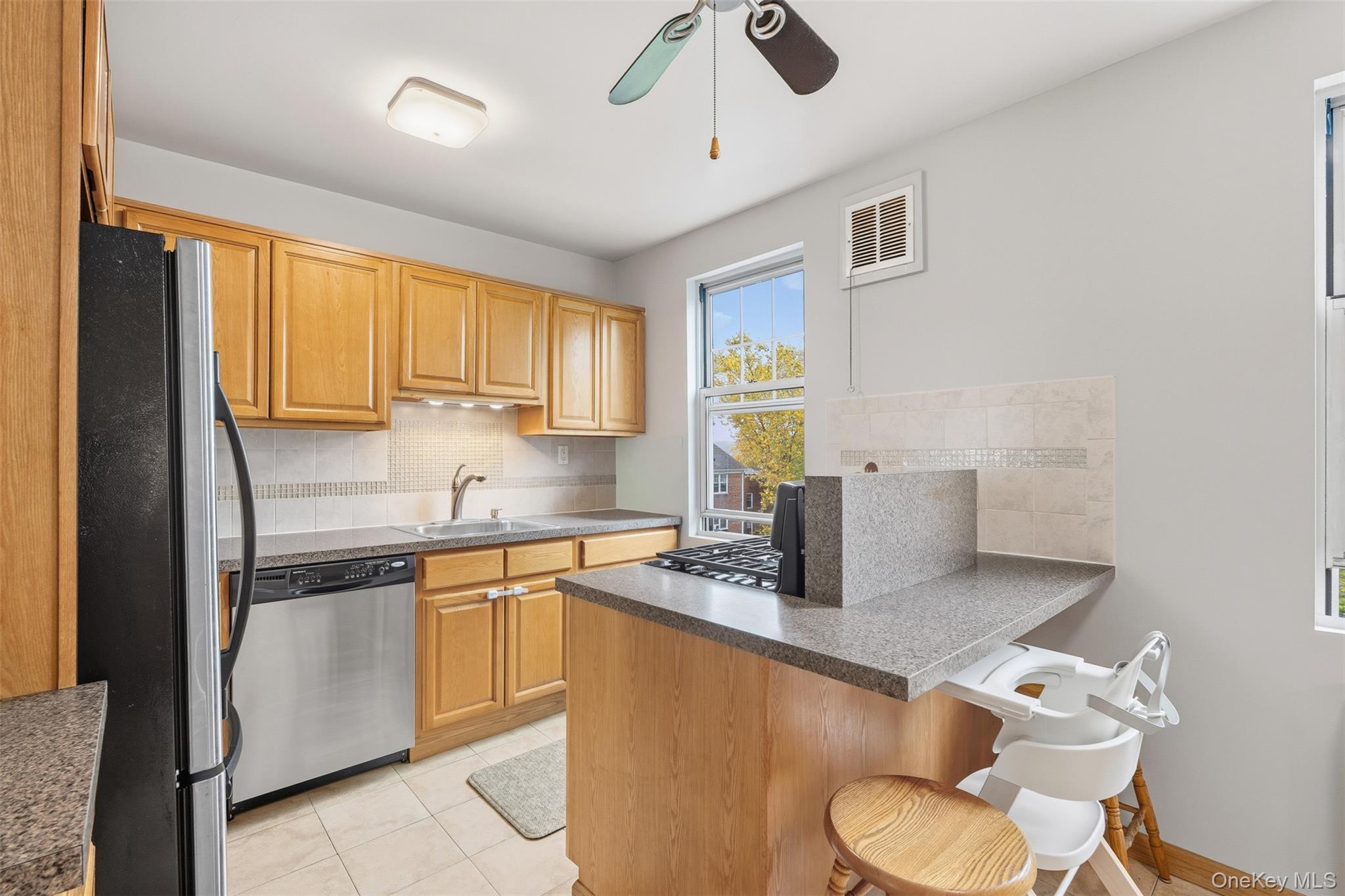 #13 photo, 14 Soundview Avenue, White Plains , NY 10606