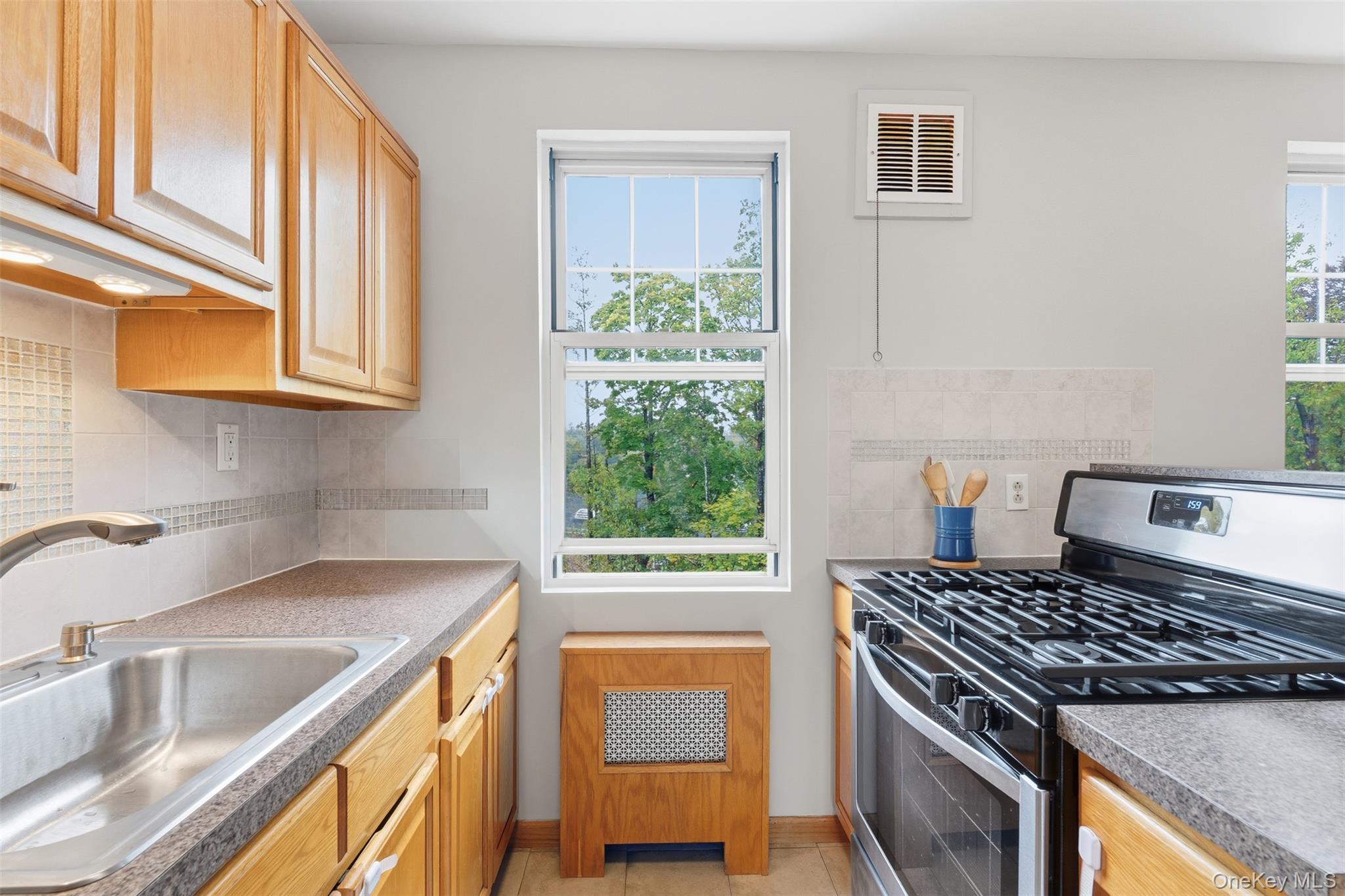 #17 photo, 14 Soundview Avenue, White Plains , NY 10606