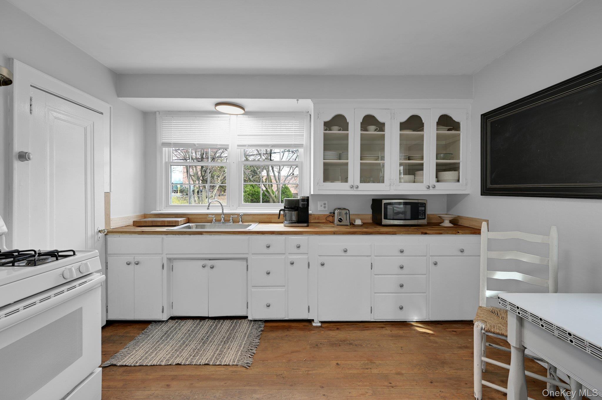 #14 photo, 15 N Henry Street, Pearl River , NY 10965