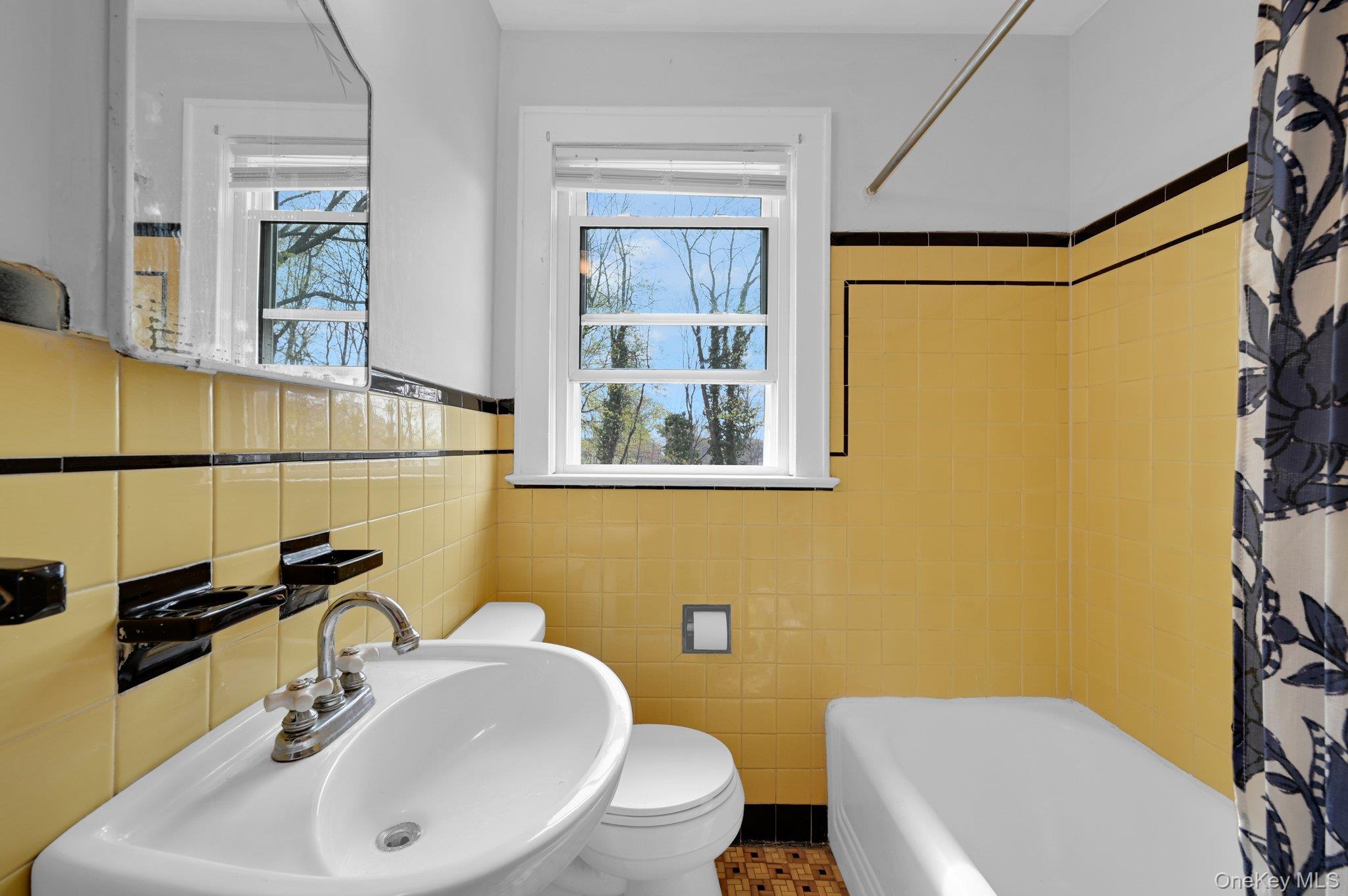 #20 photo, 15 N Henry Street, Pearl River , NY 10965