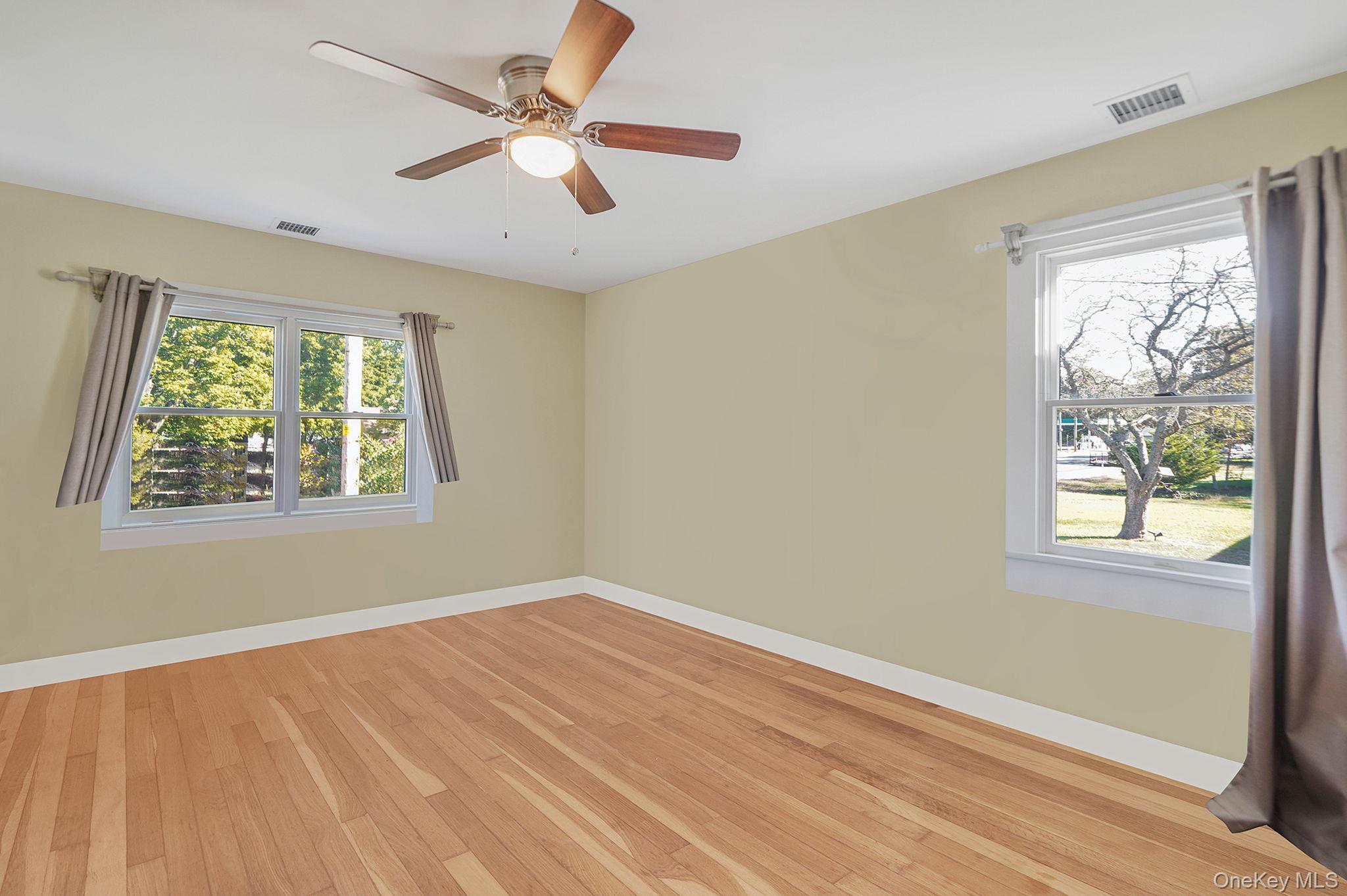 #11 photo, 1493 Flanders Road, サフォーク郡 Flanders , NY 11901