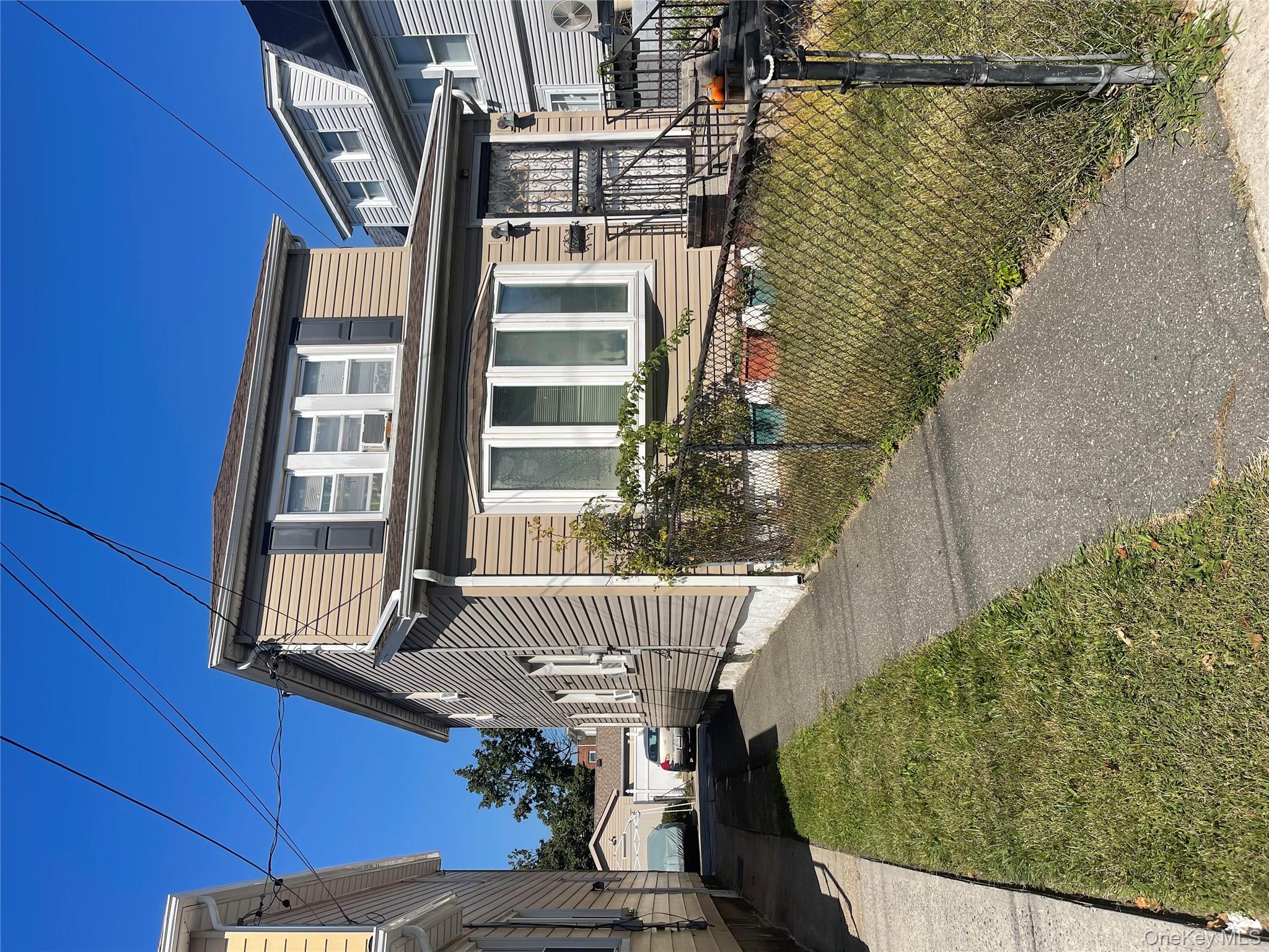 #1 photo, 197-13 118th Avenue, クイーンズ区 Saint Albans , NY 11412