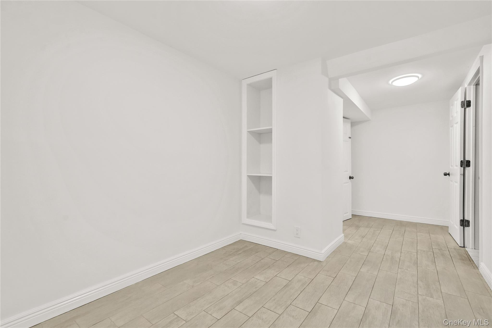 #18 photo, 48-12 37 Street, Long Island City , NY 11101