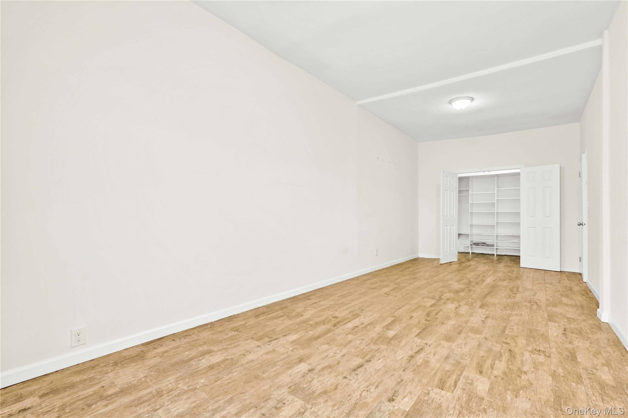 #9 photo, 48-12 37 Street, Long Island City , NY 11101