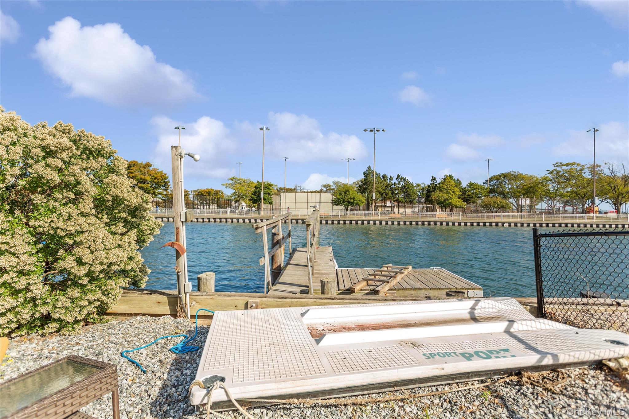 #5 photo, 227 Sunset Avenue, ナッソー郡 Island Park , NY 11558