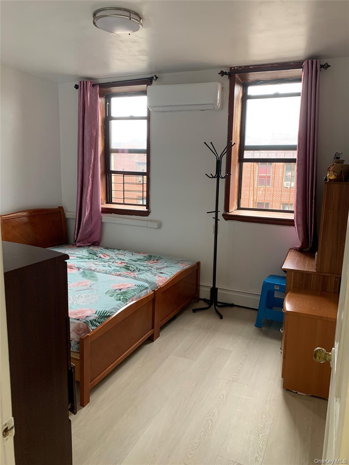 #4 photo, 873 42 Street, ブルックリン区 Brooklyn , NY 11232