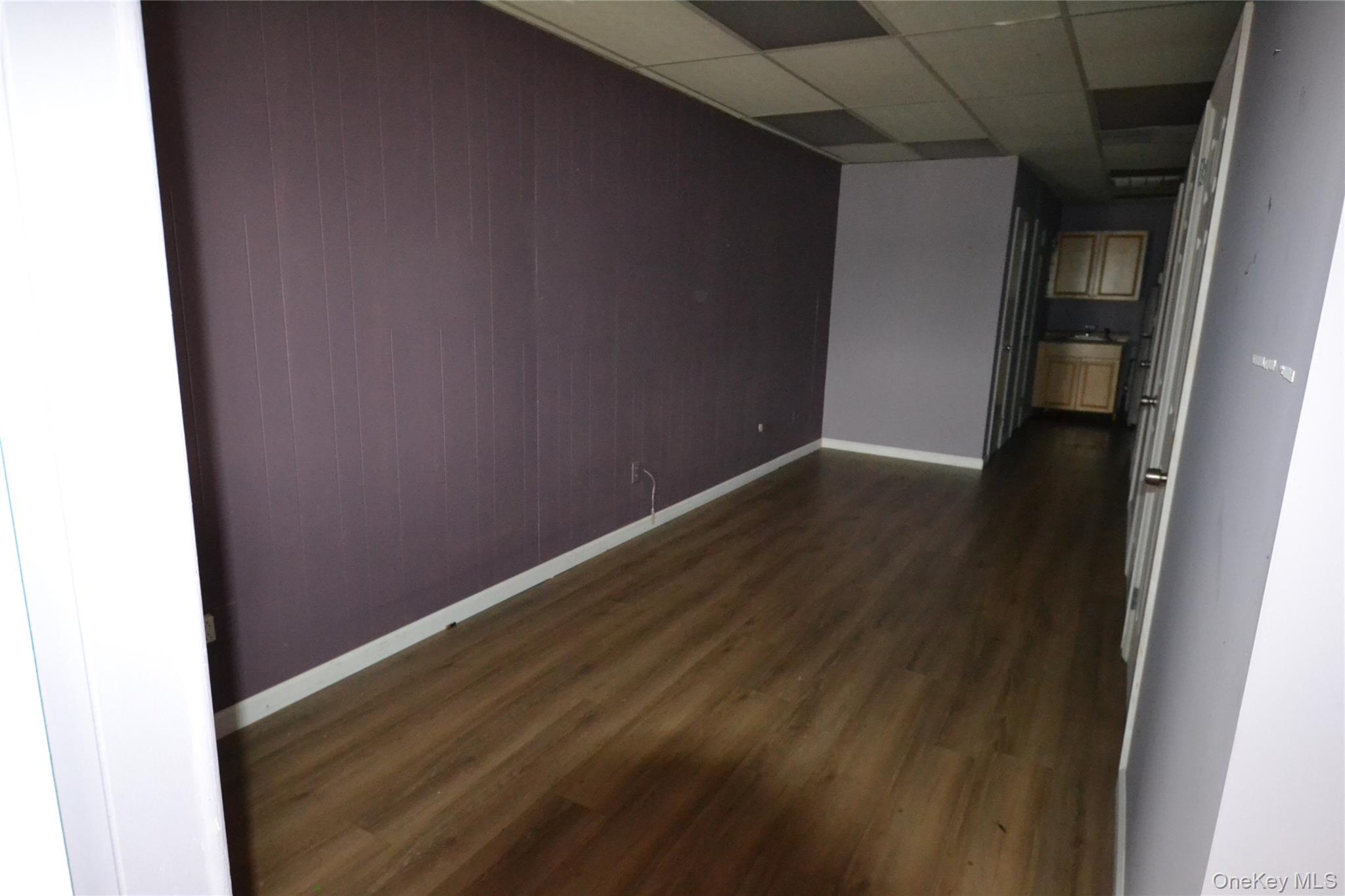 #3 photo, 860 Atlantic Avenue, Baldwin , NY 11510