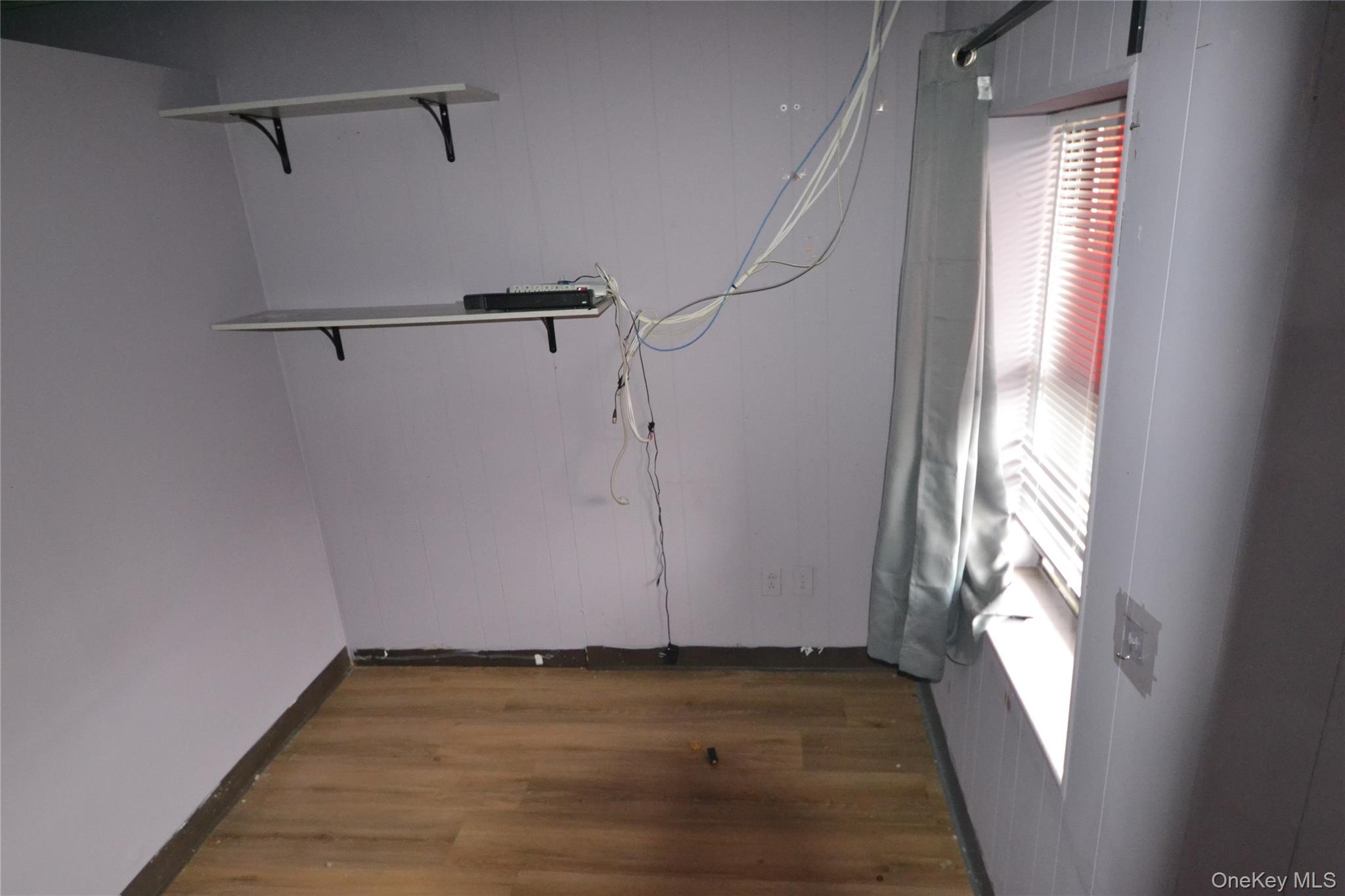 #4 photo, 860 Atlantic Avenue, Baldwin , NY 11510