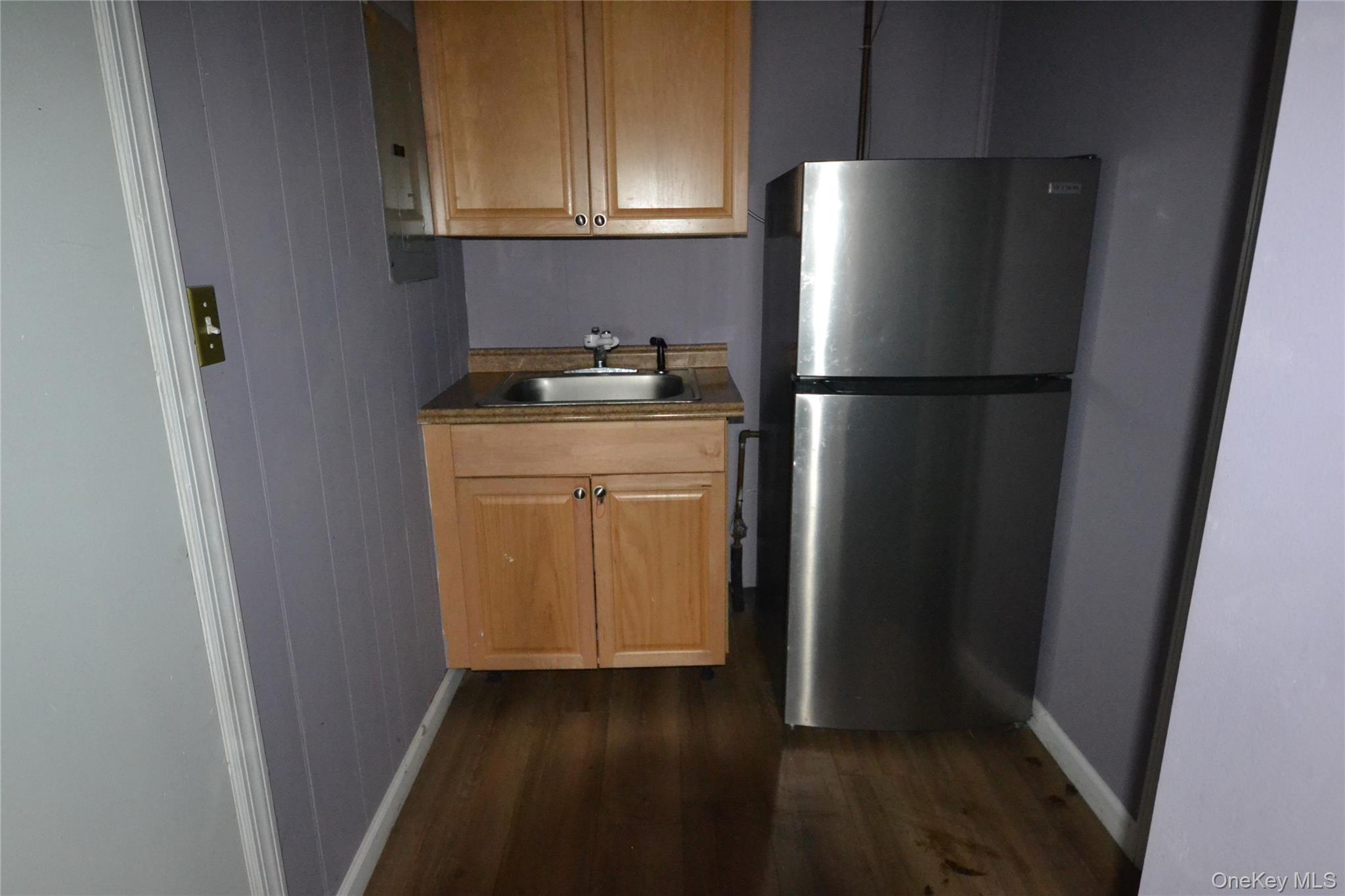 #6 photo, 860 Atlantic Avenue, Baldwin , NY 11510