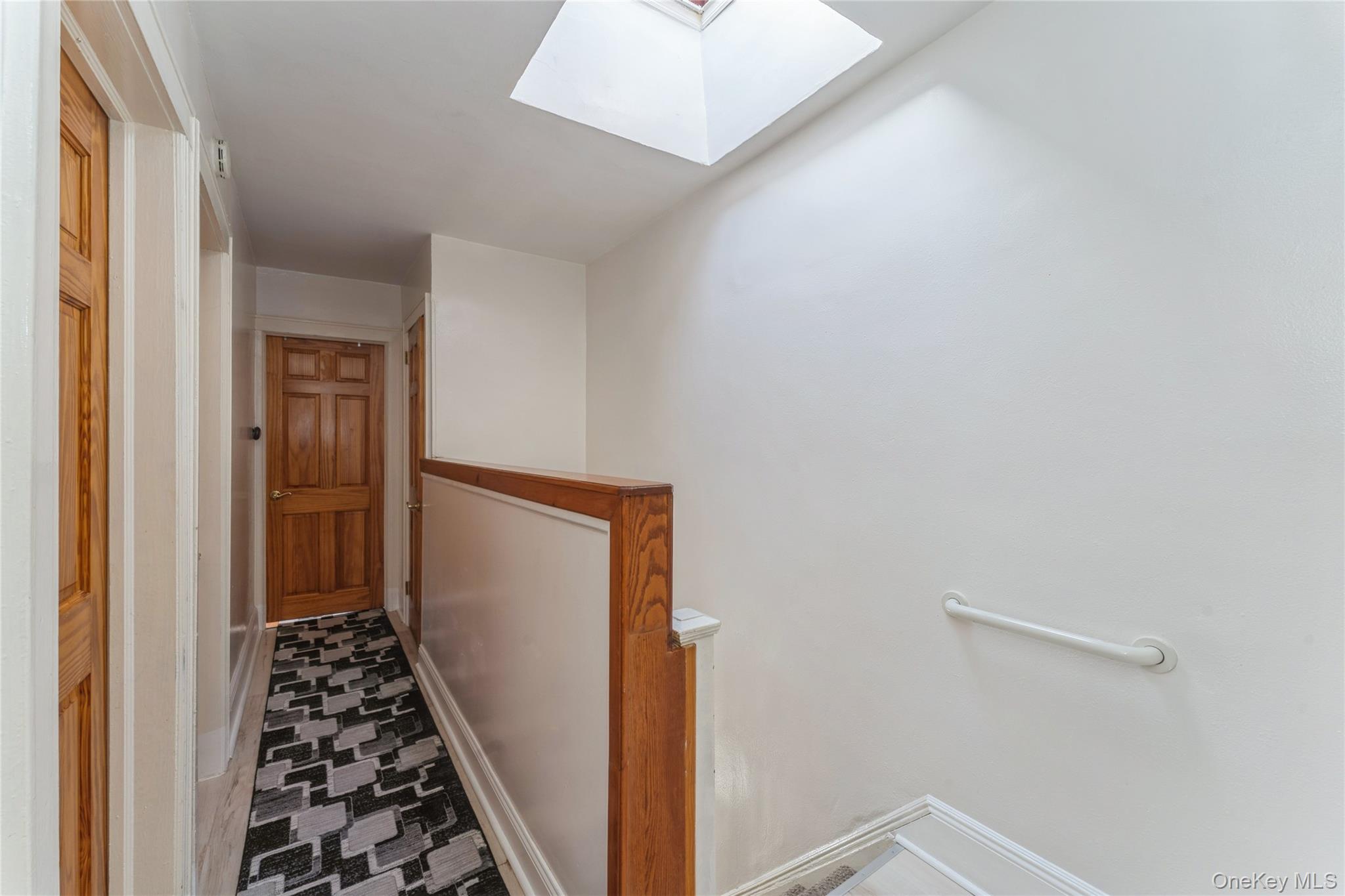 #10 photo, 150-27 Coolidge Avenue, Briarwood , NY 11432