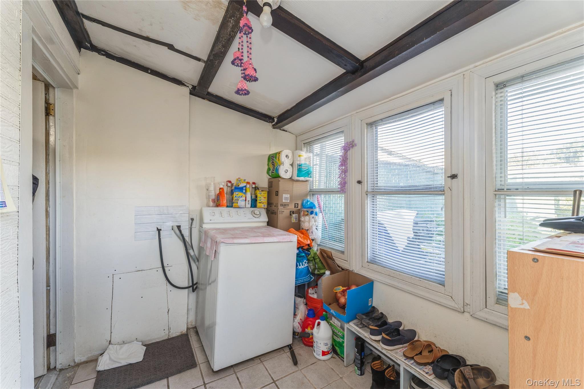 #17 photo, 150-27 Coolidge Avenue, Briarwood , NY 11432