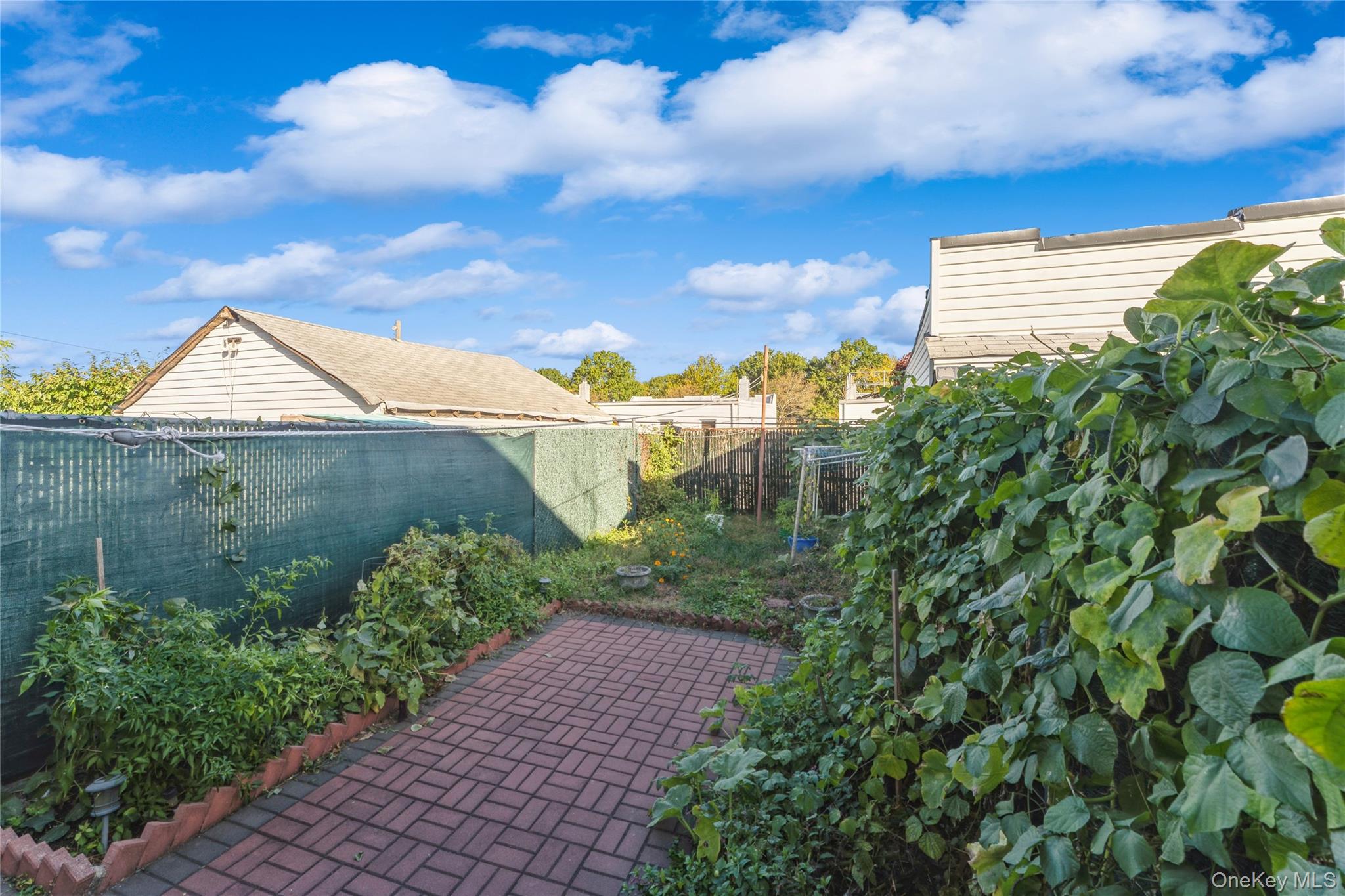 #20 photo, 150-27 Coolidge Avenue, Briarwood , NY 11432