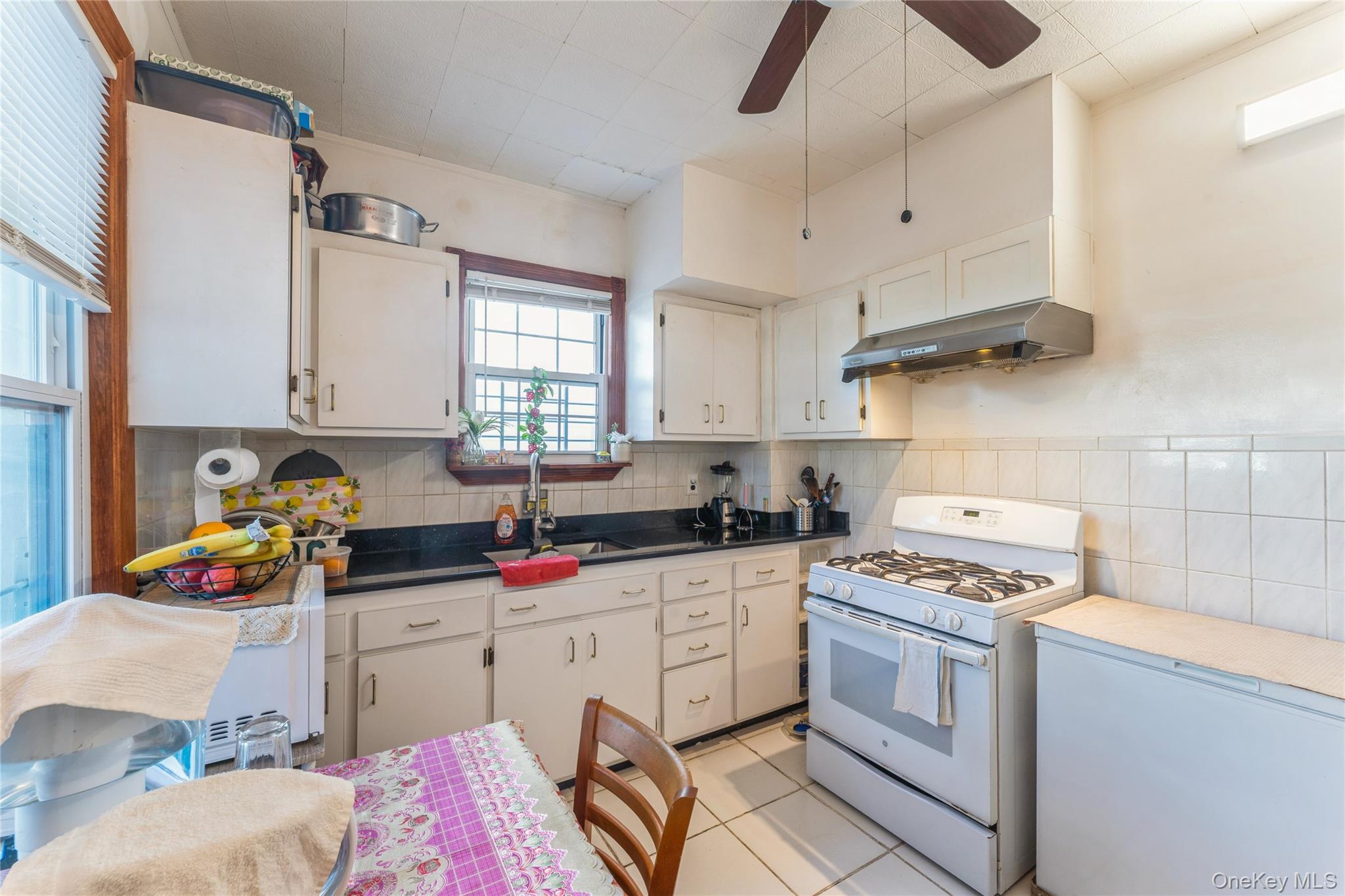 #7 photo, 150-27 Coolidge Avenue, Briarwood , NY 11432