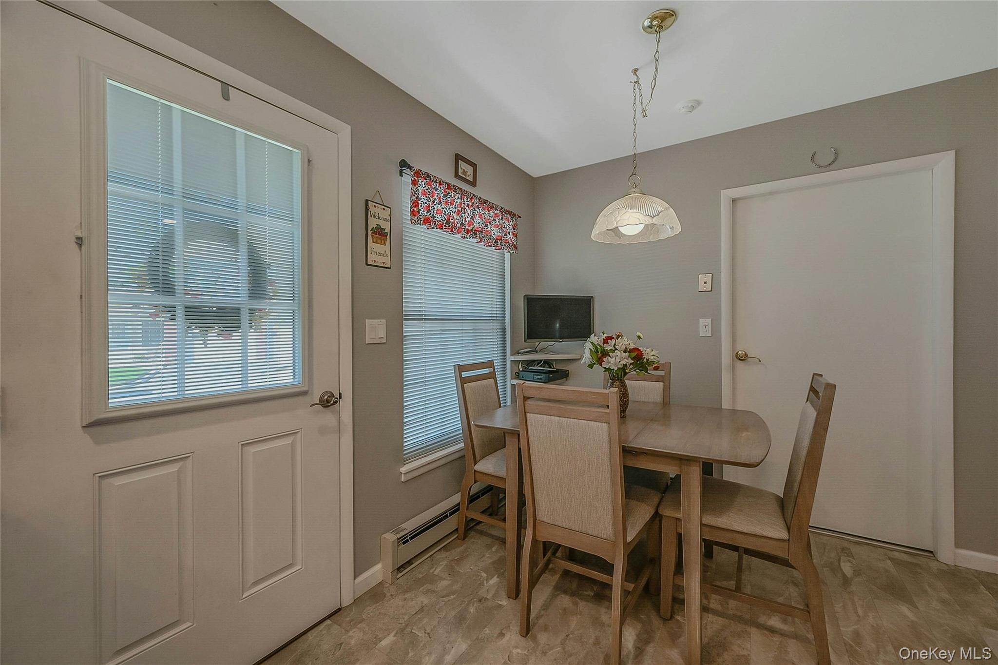 #5 photo, 4 C Guilford Court, サフォーク郡 Ridge , NY 11961