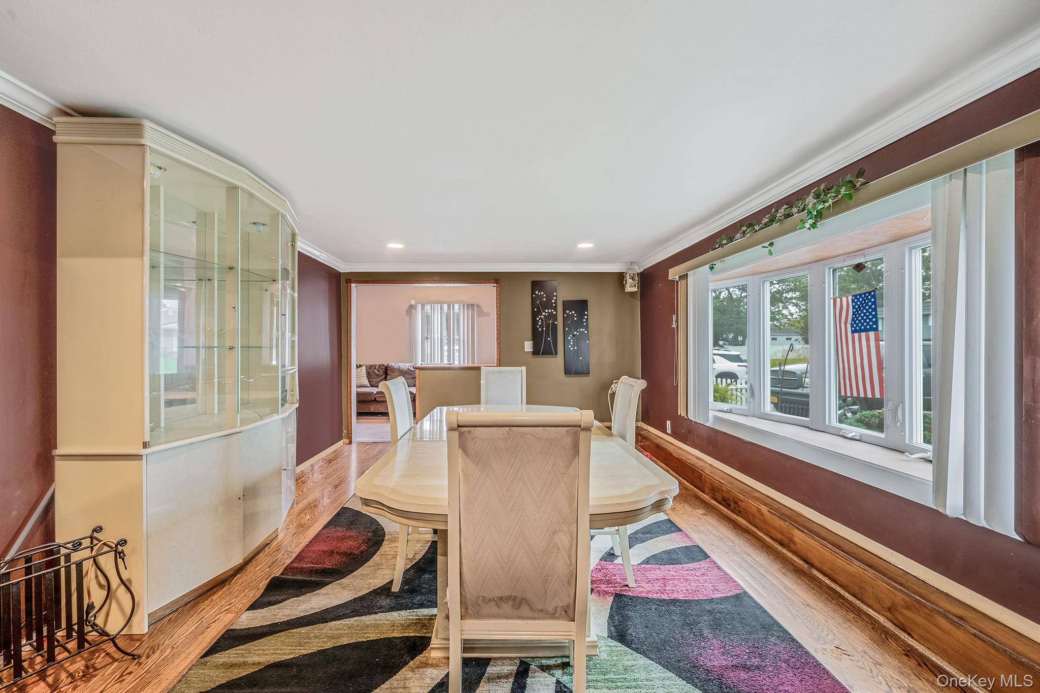 #8 photo, 197 E 2nd Street, サフォーク郡 Deer Park , NY 11729